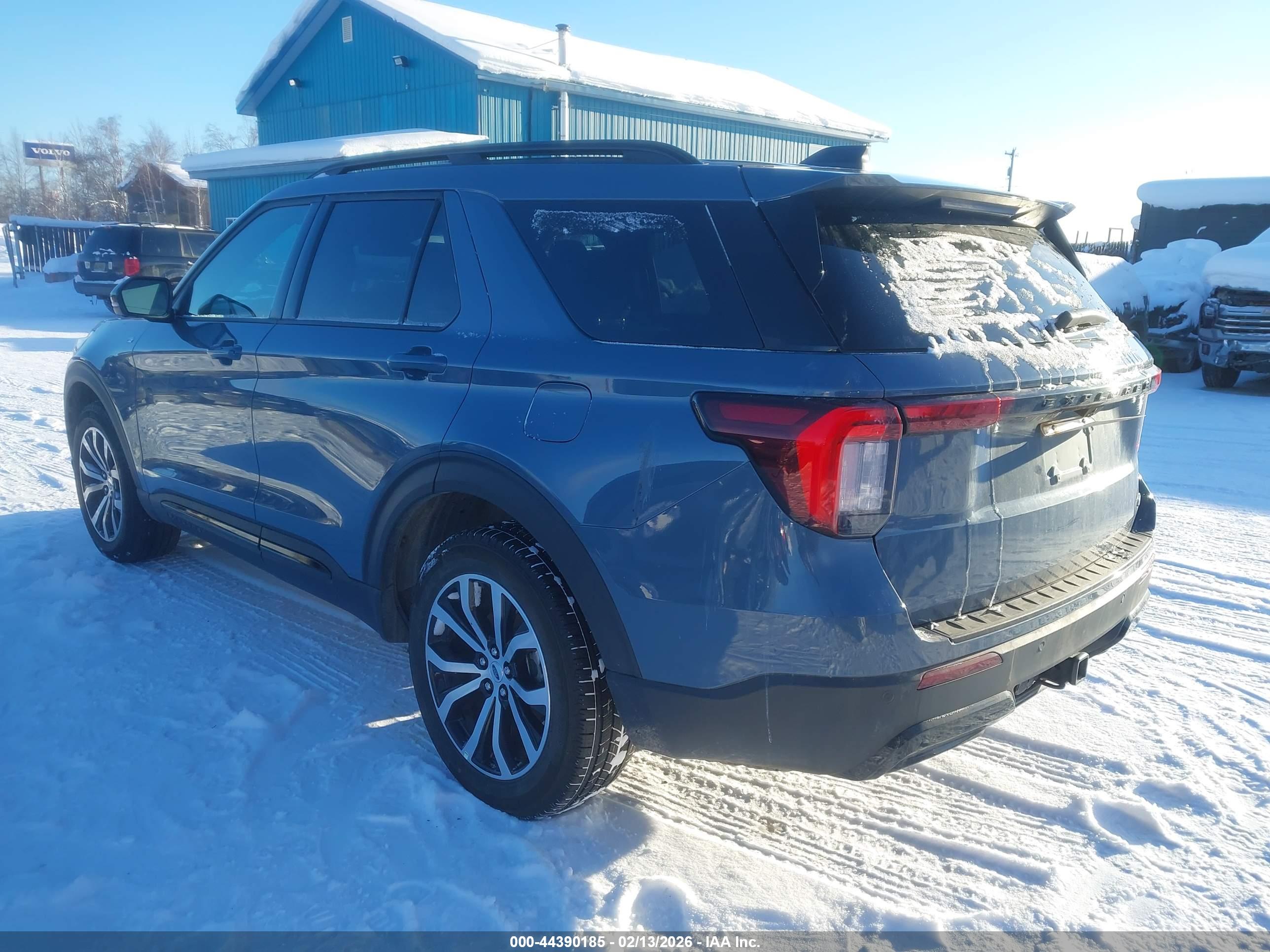 FORD EXPLORER image 3