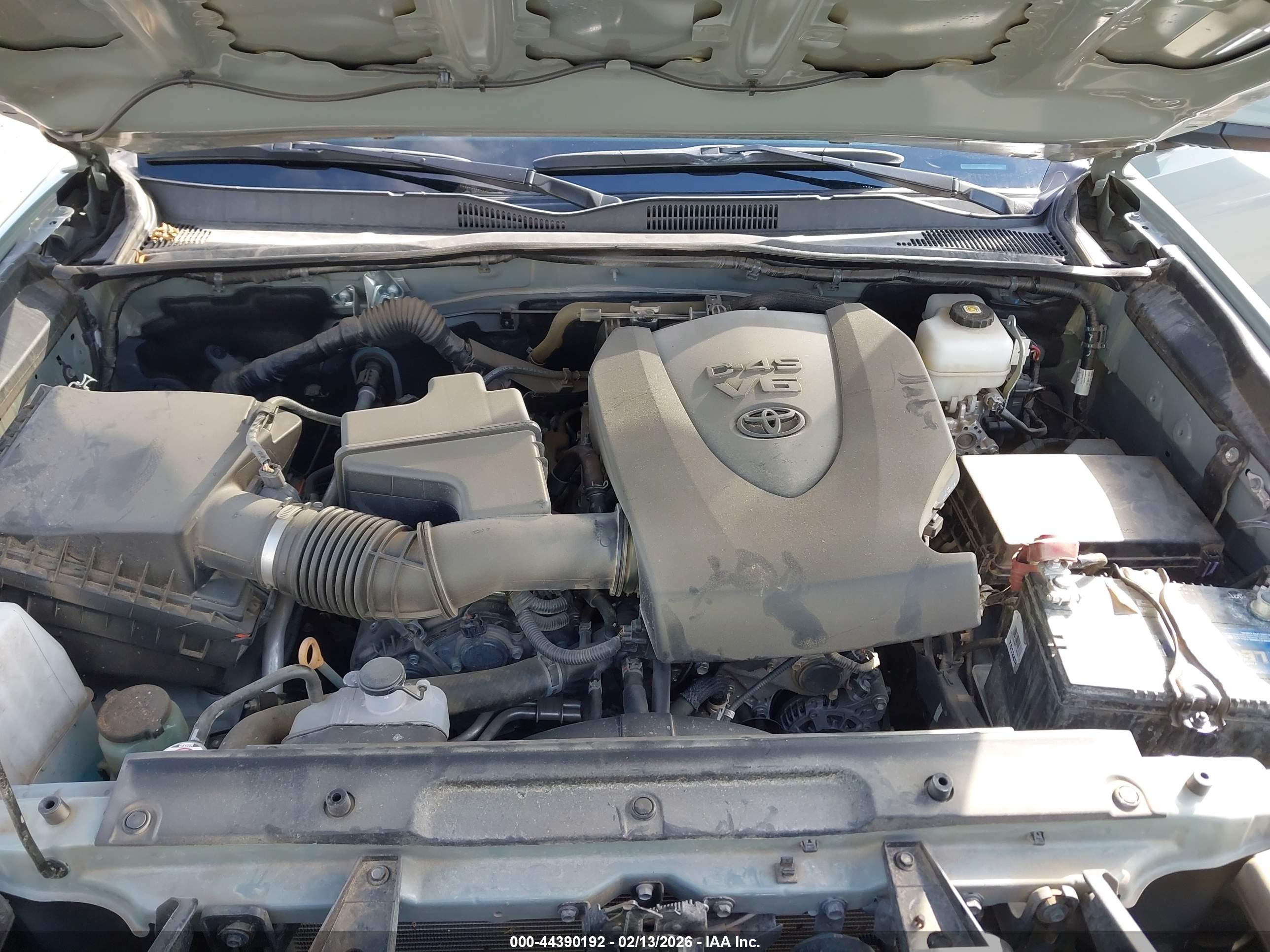 TOYOTA TACOMA image 10