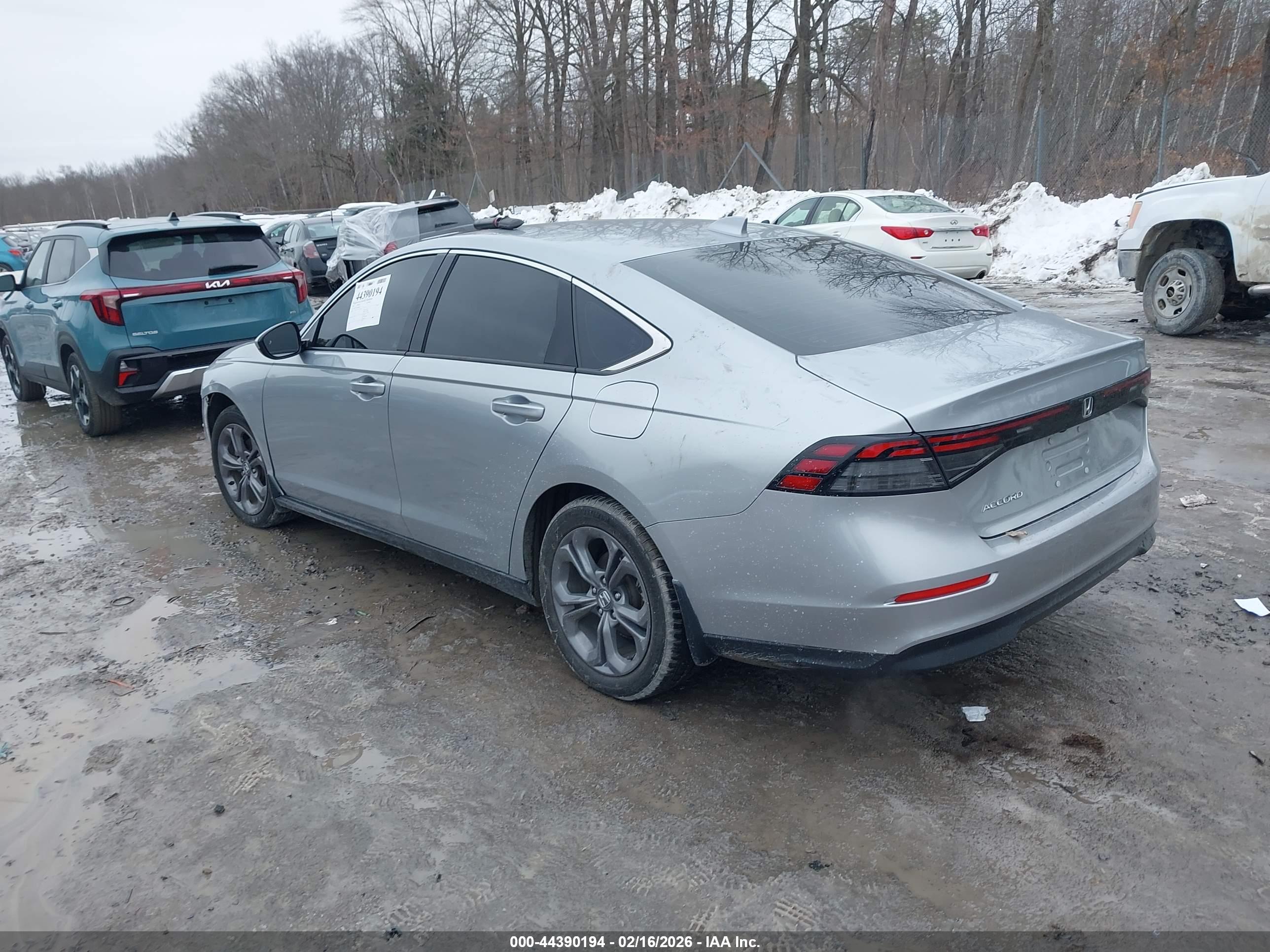 HONDA ACCORD image 3