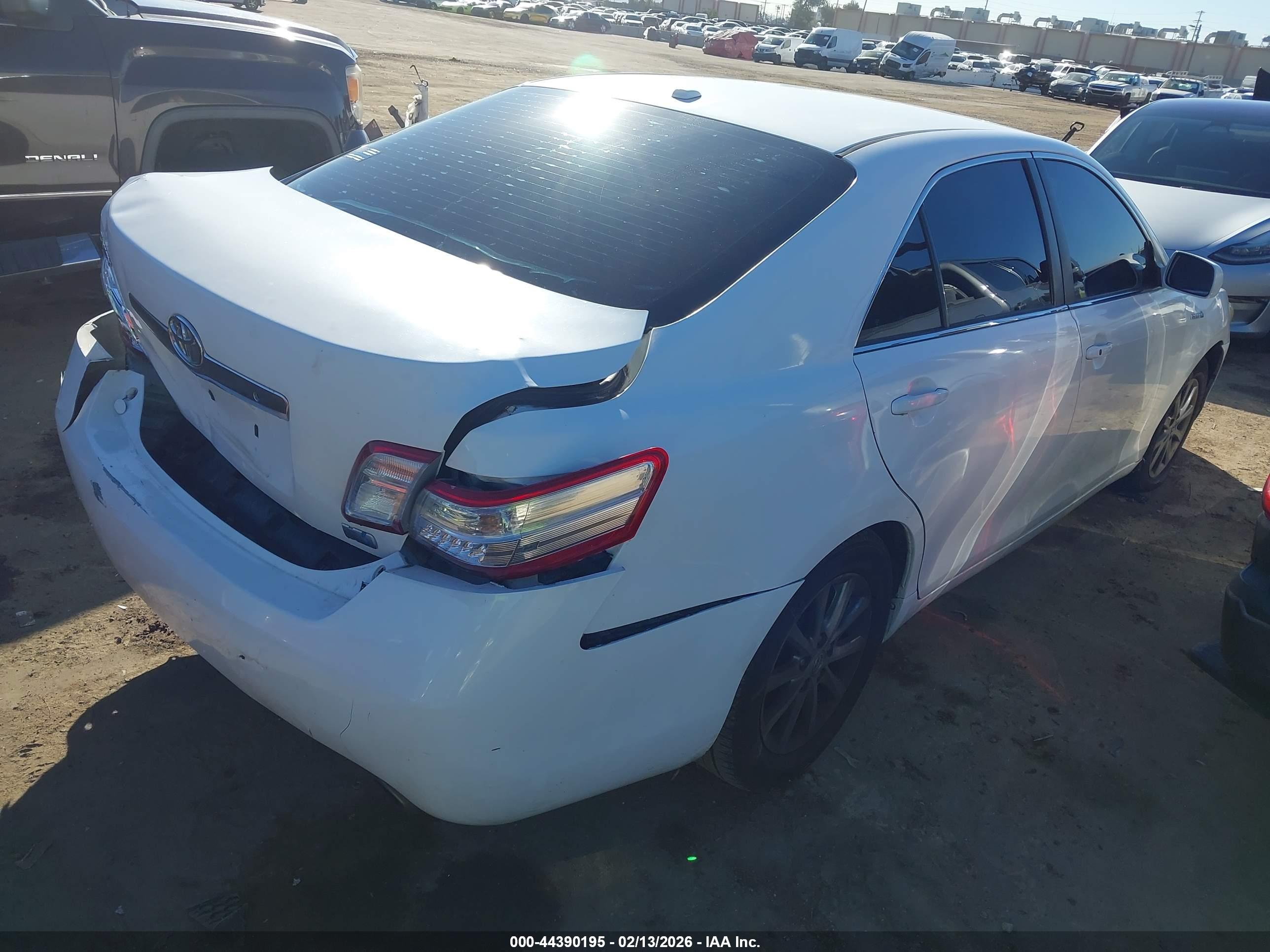 TOYOTA CAMRY image 4