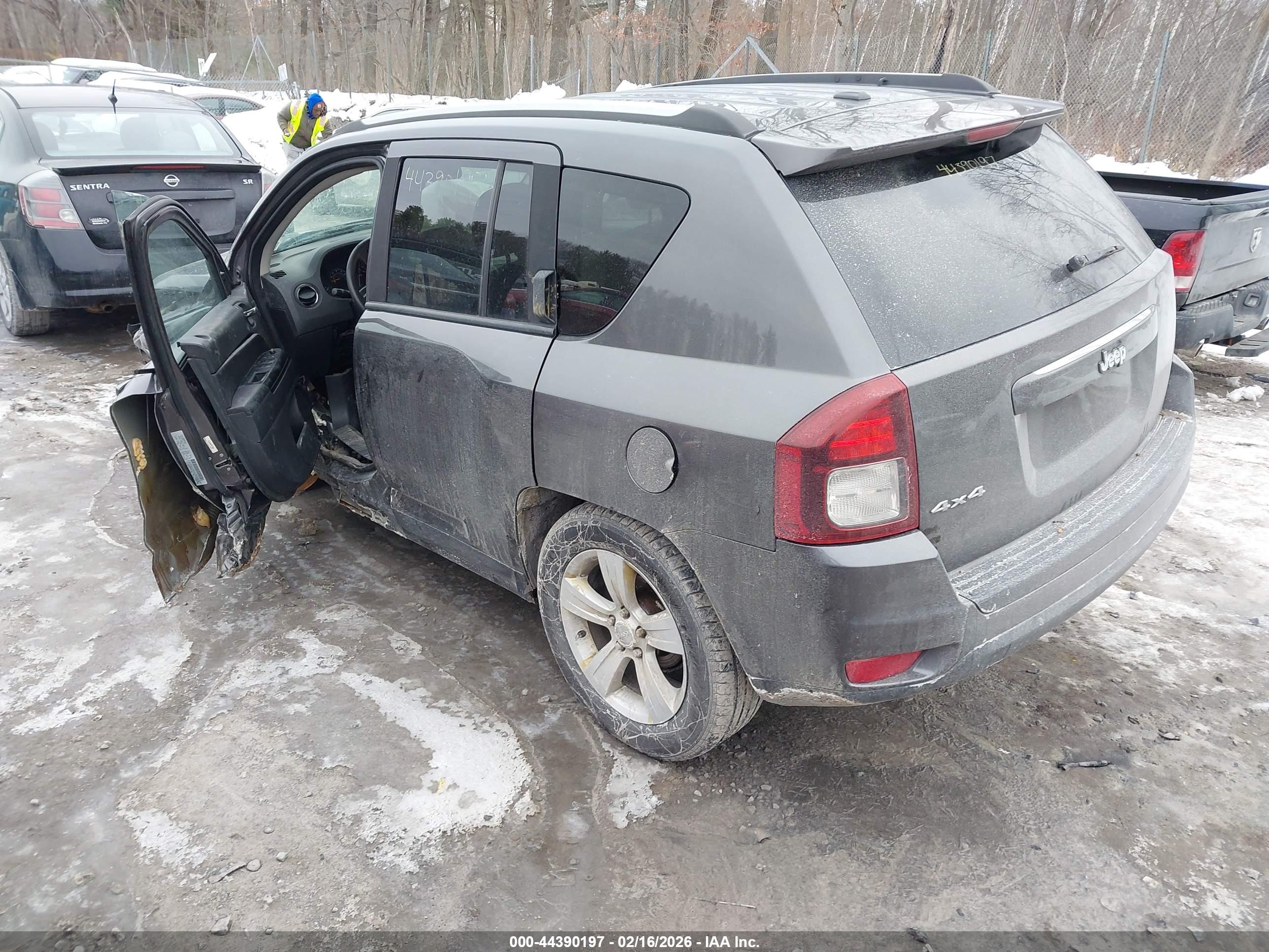 JEEP COMPASS image 3