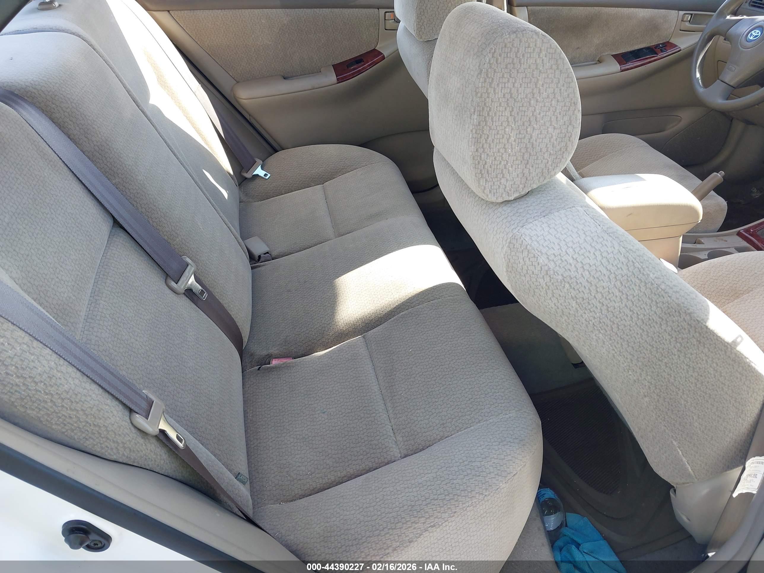 TOYOTA COROLLA image 8