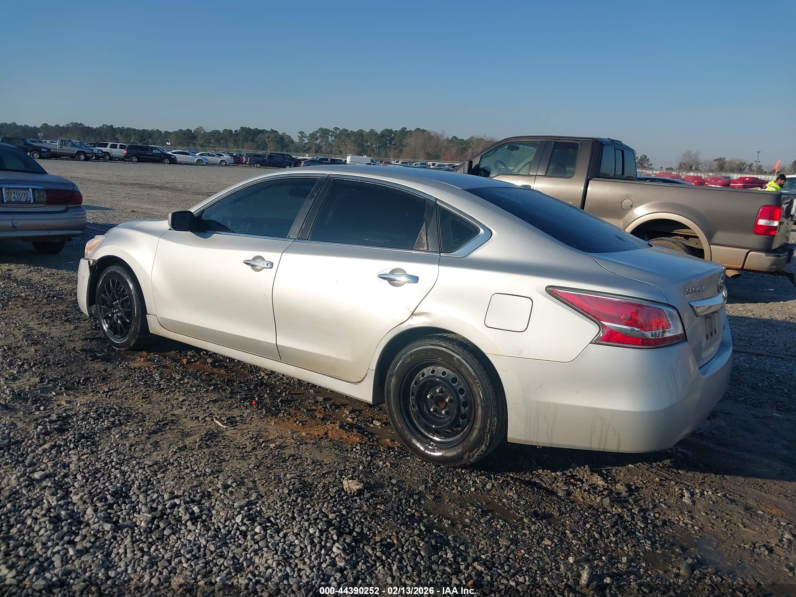 NISSAN ALTIMA image 3
