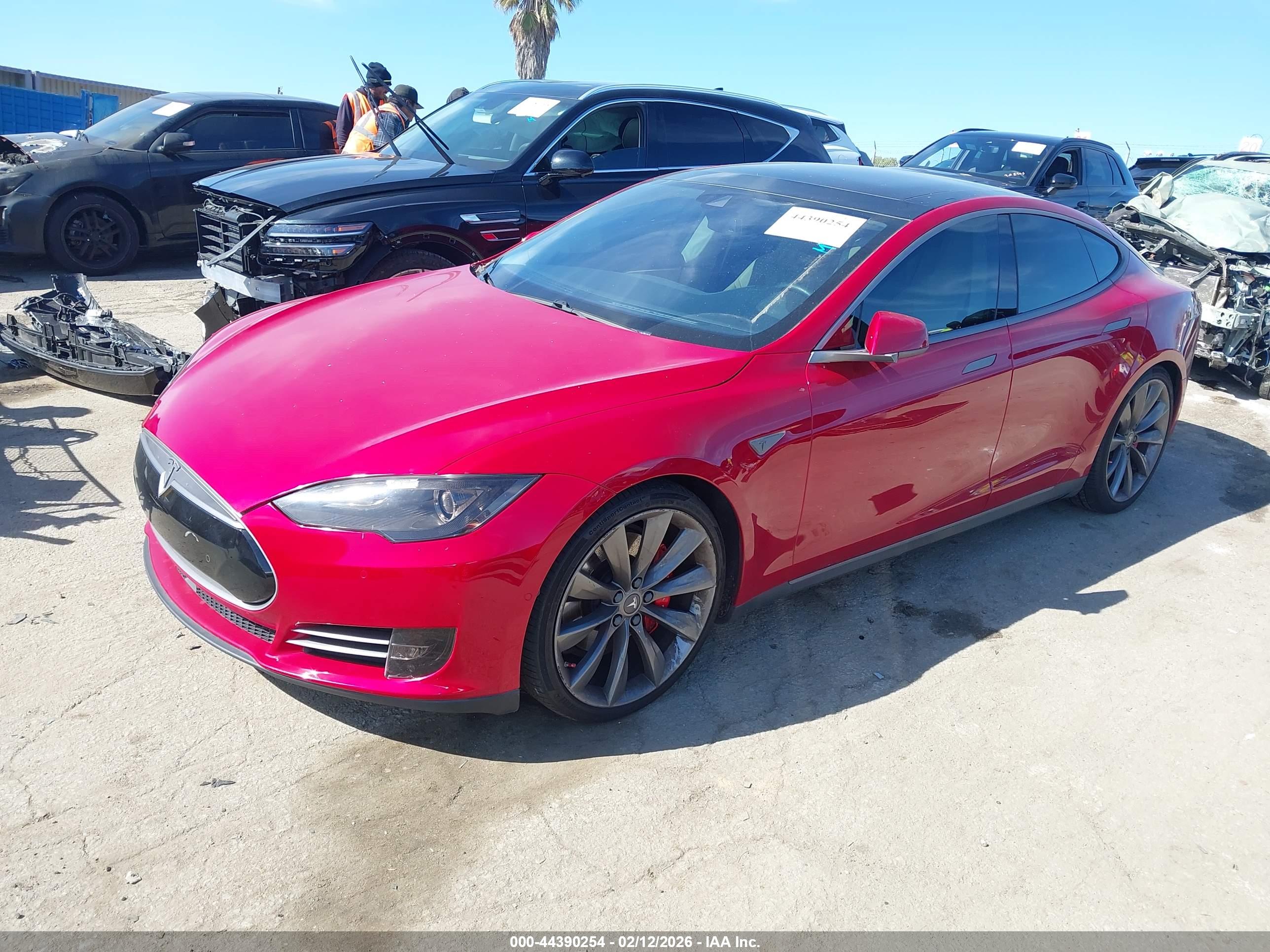 TESLA MODEL image 2
