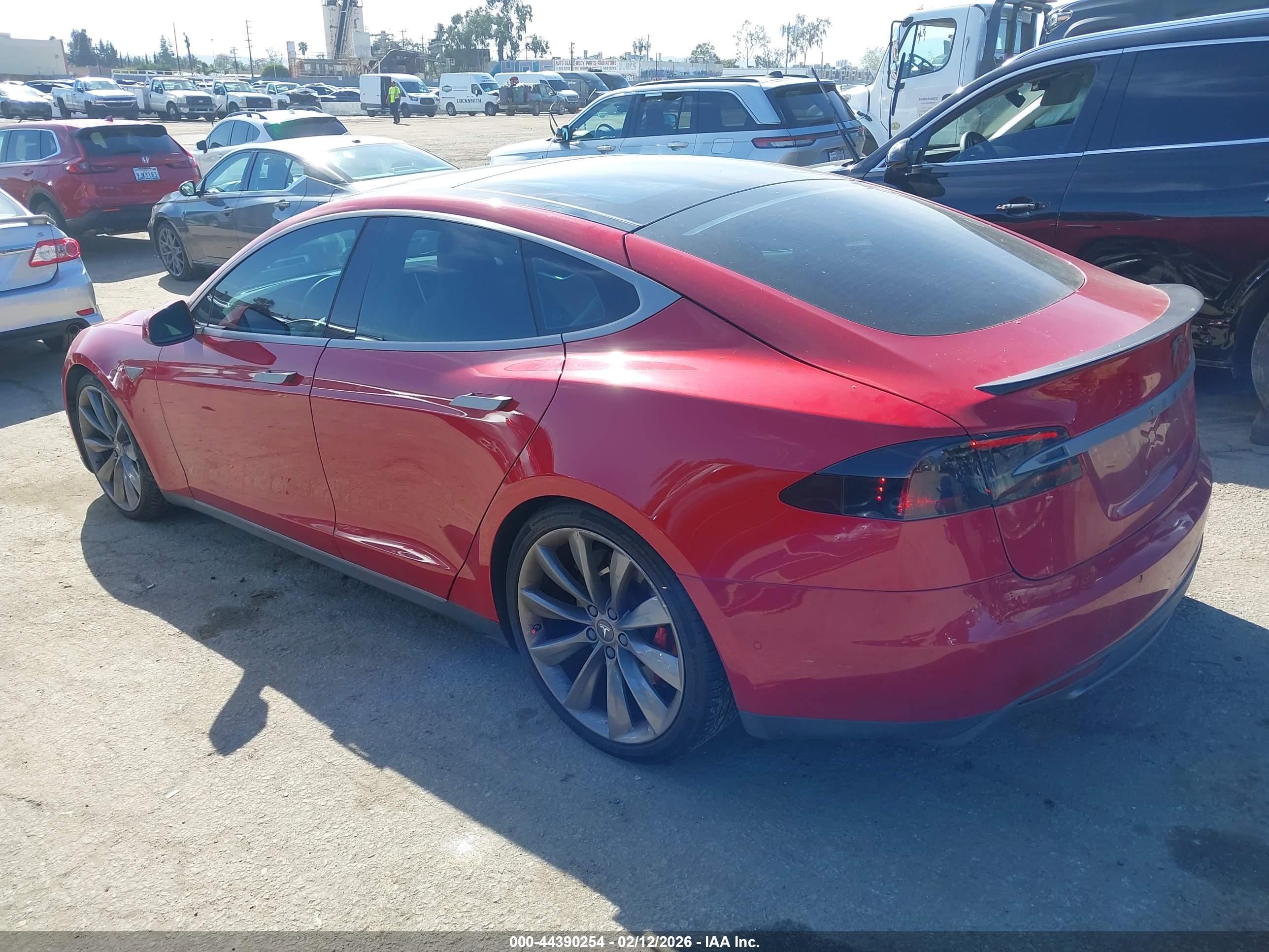 TESLA MODEL image 3