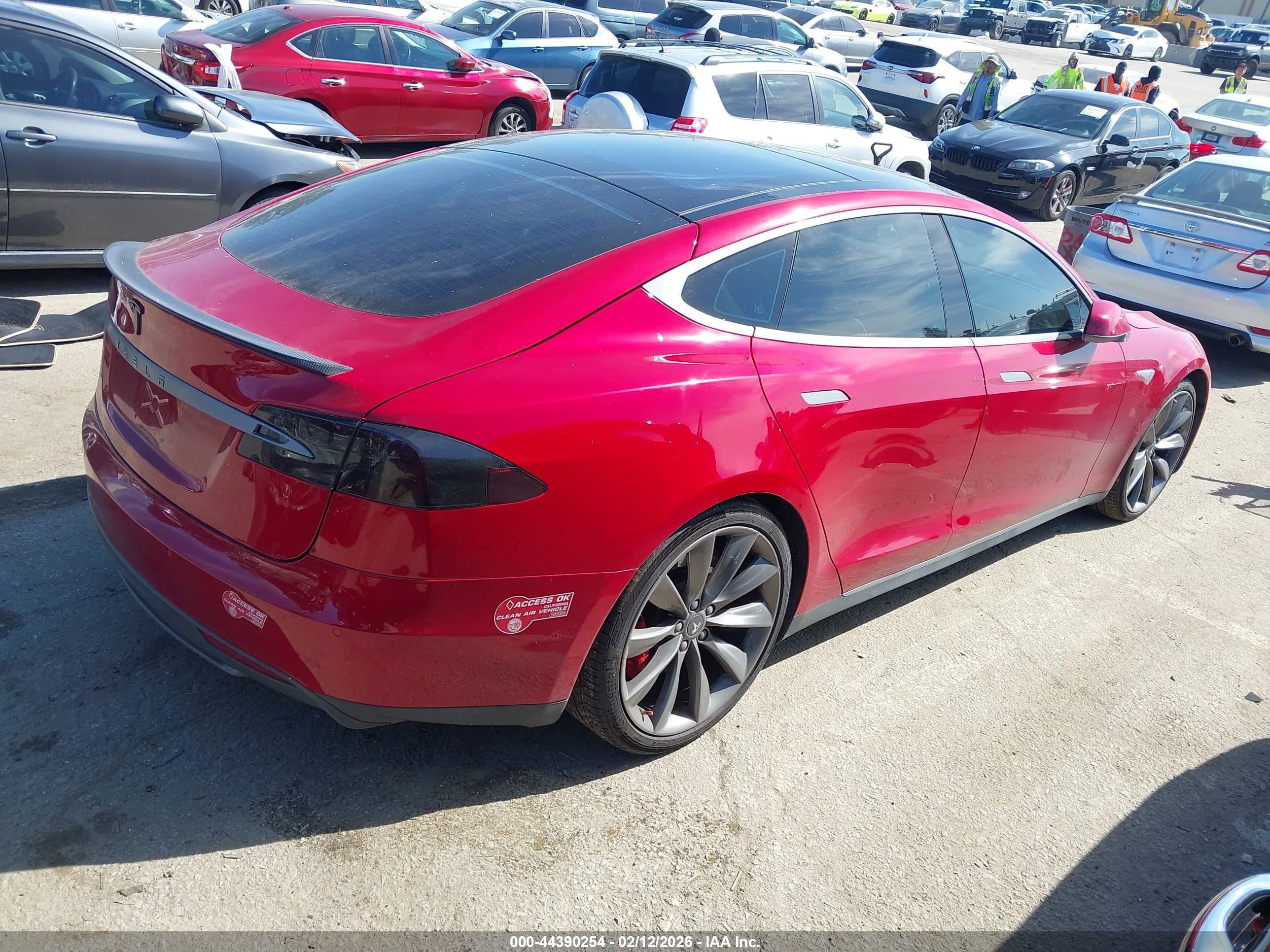 TESLA MODEL image 4