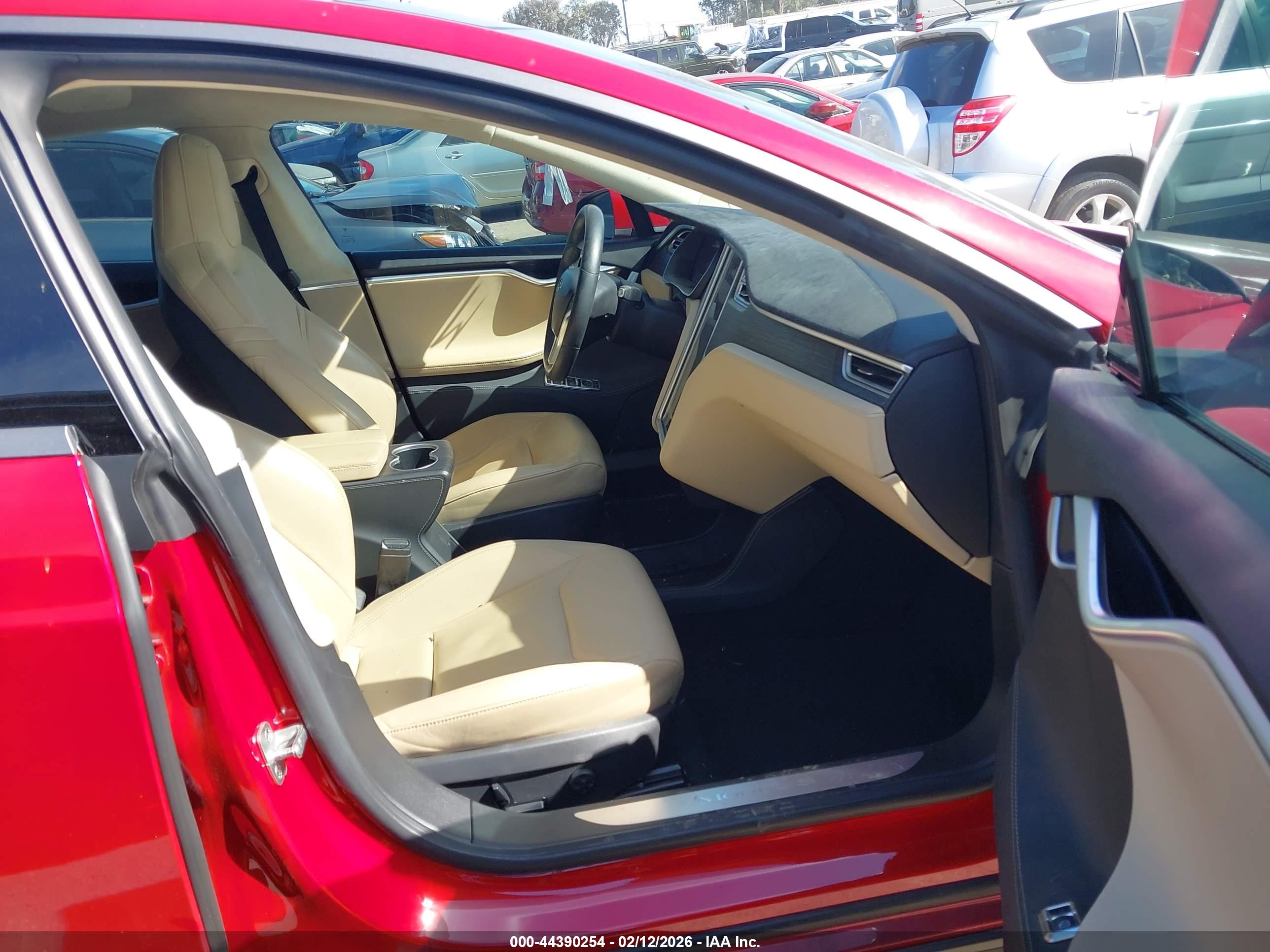 TESLA MODEL image 5