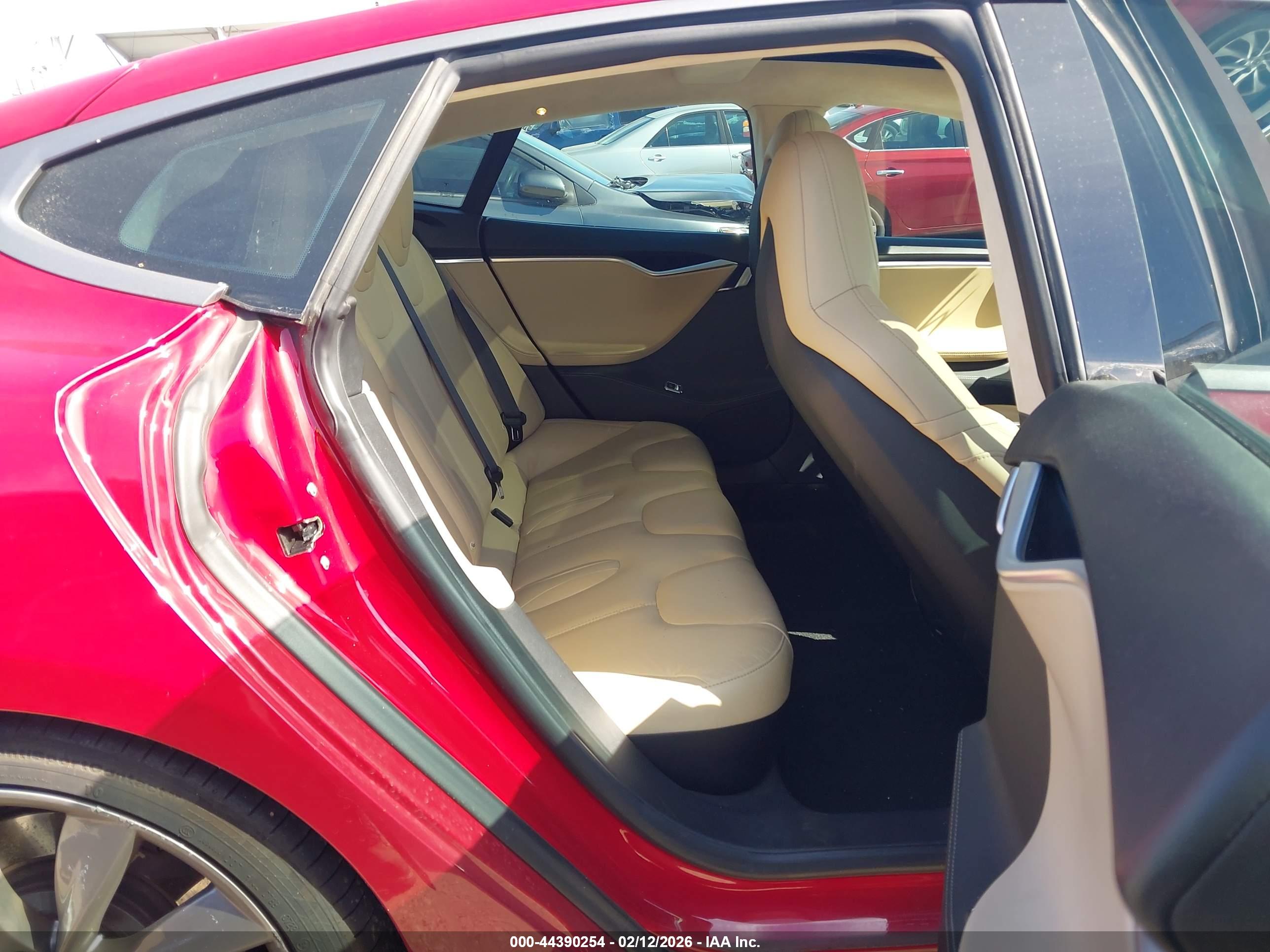 TESLA MODEL image 8