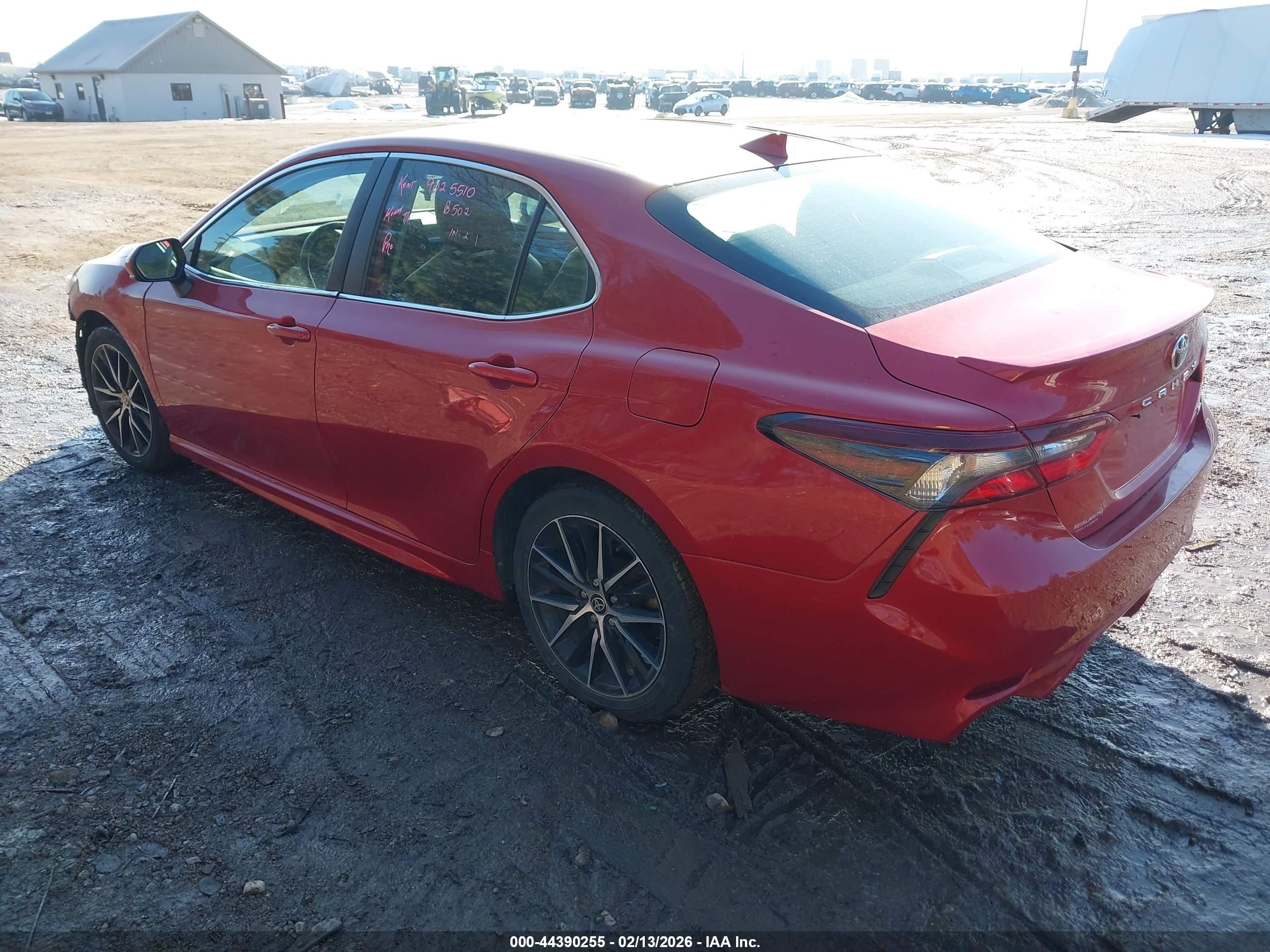 TOYOTA CAMRY image 3