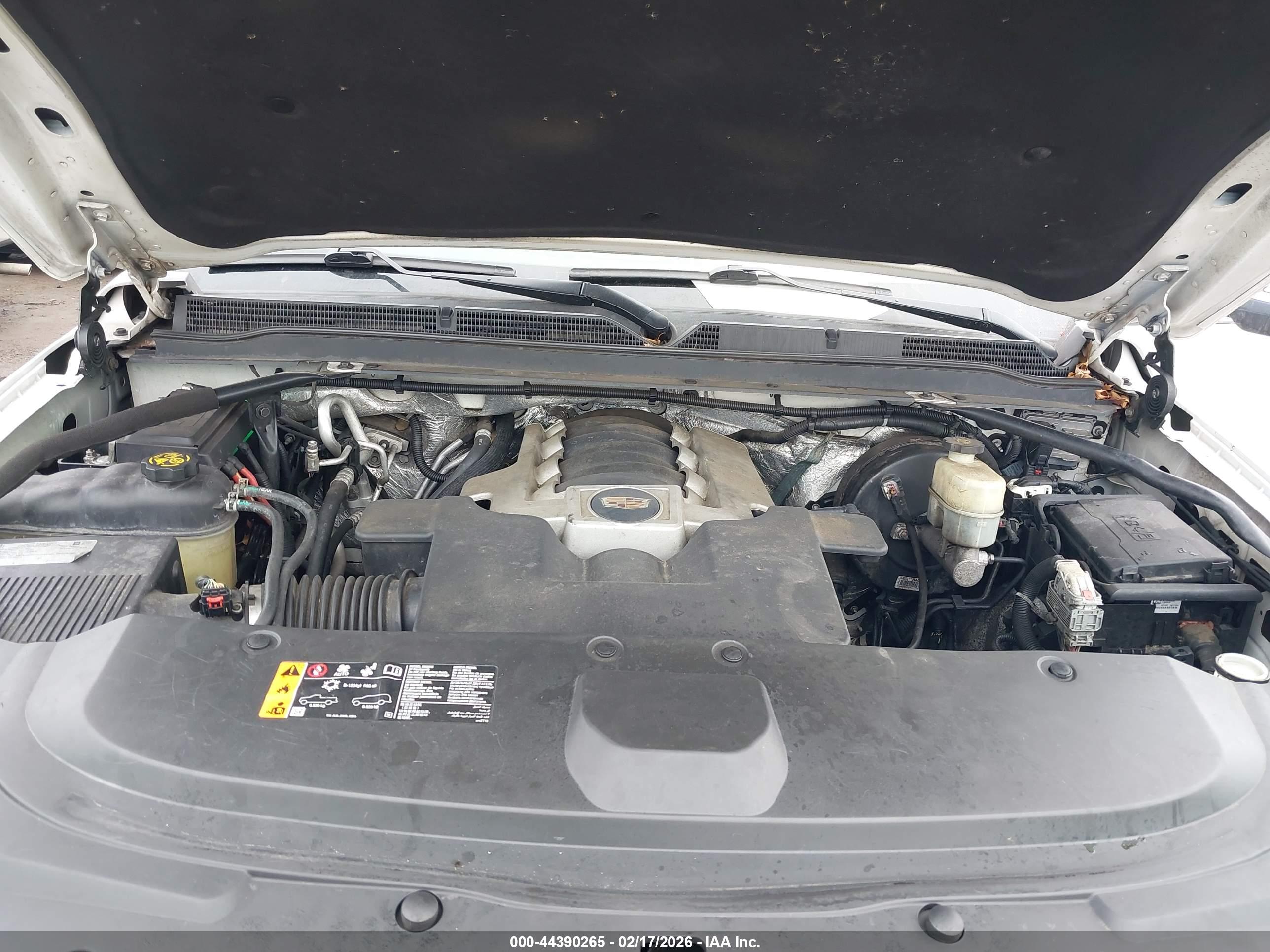 CADILLAC ESCALADE image 10