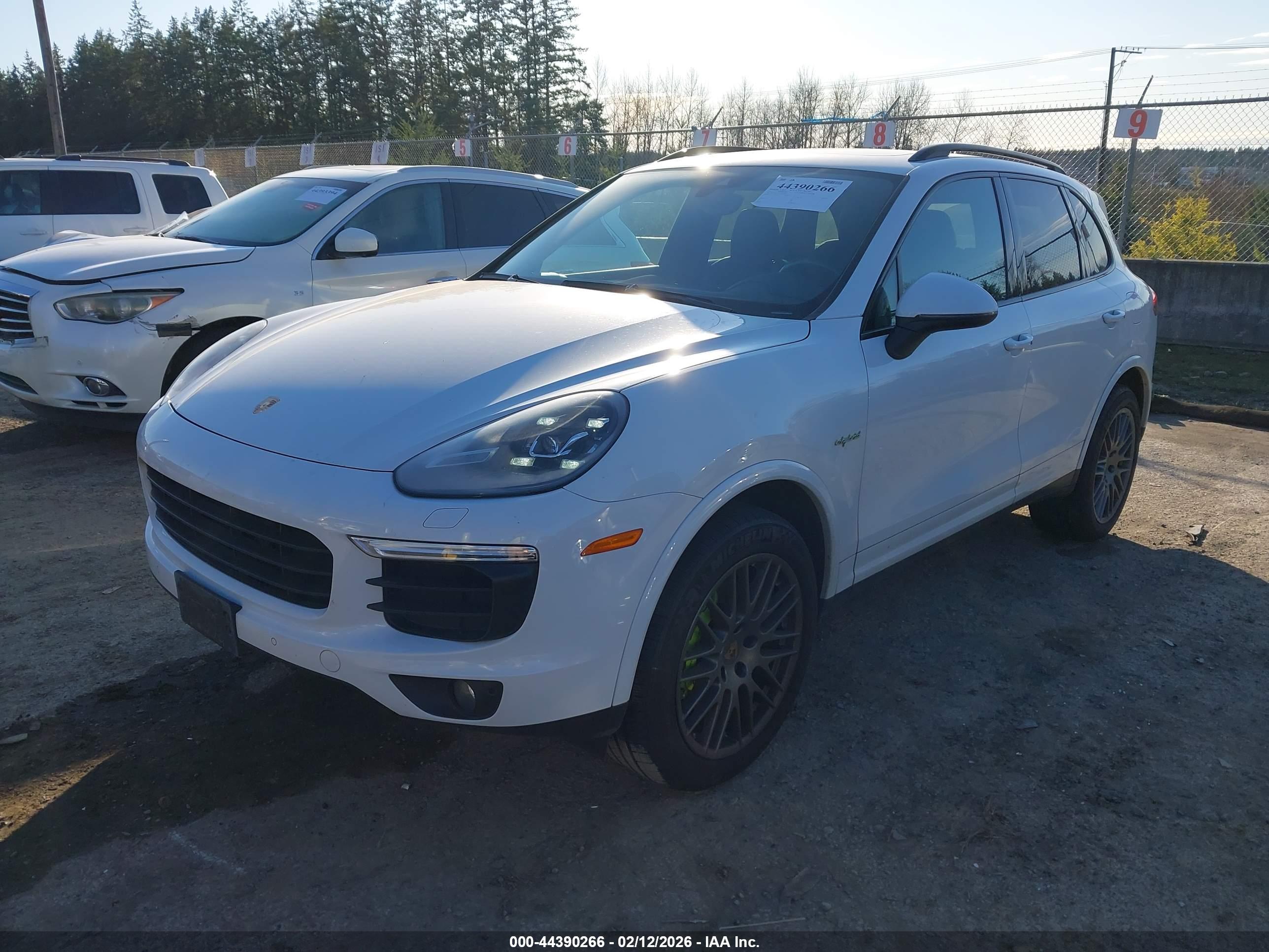 PORSCHE CAYENNE image 2