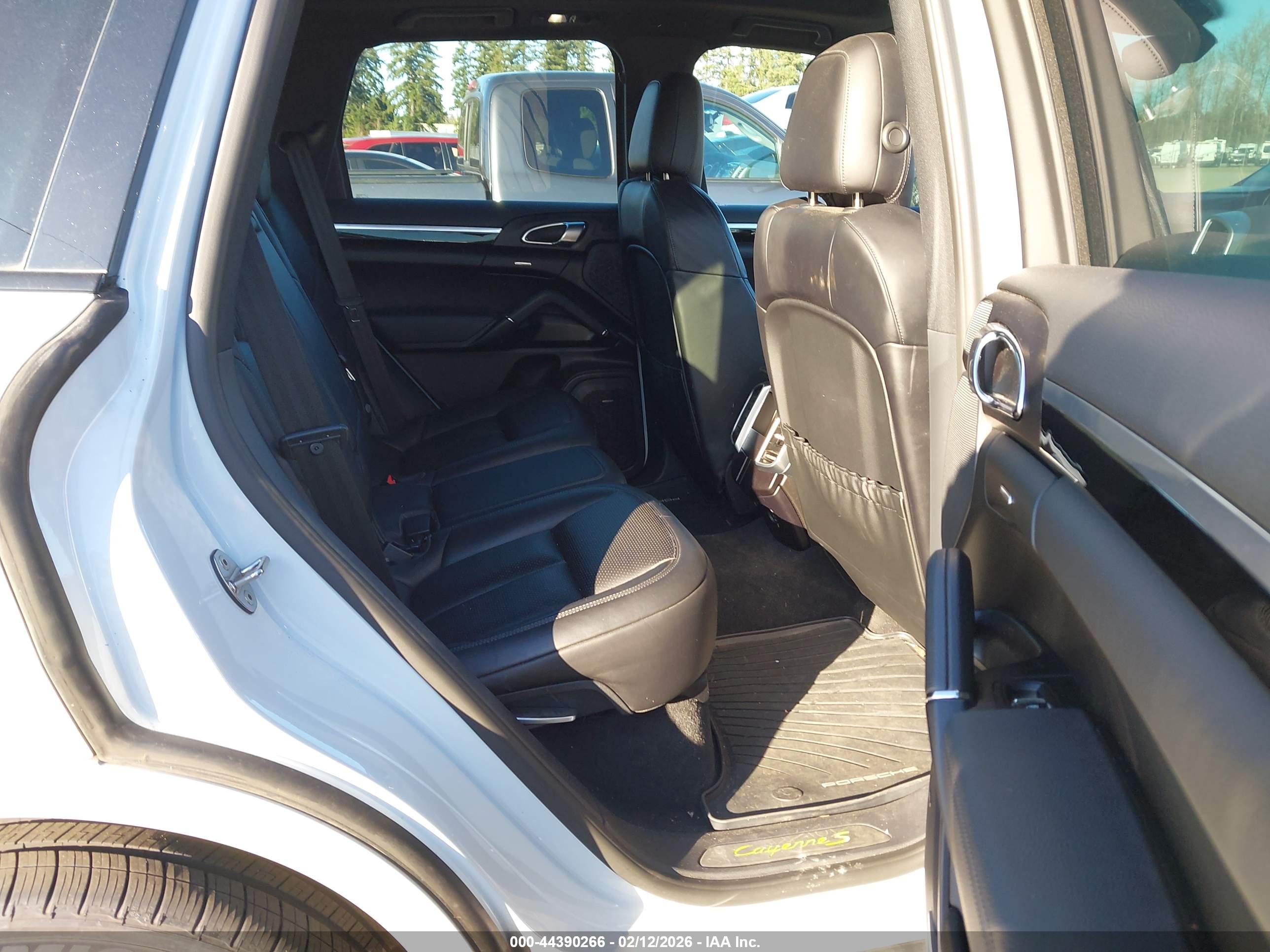 PORSCHE CAYENNE image 8