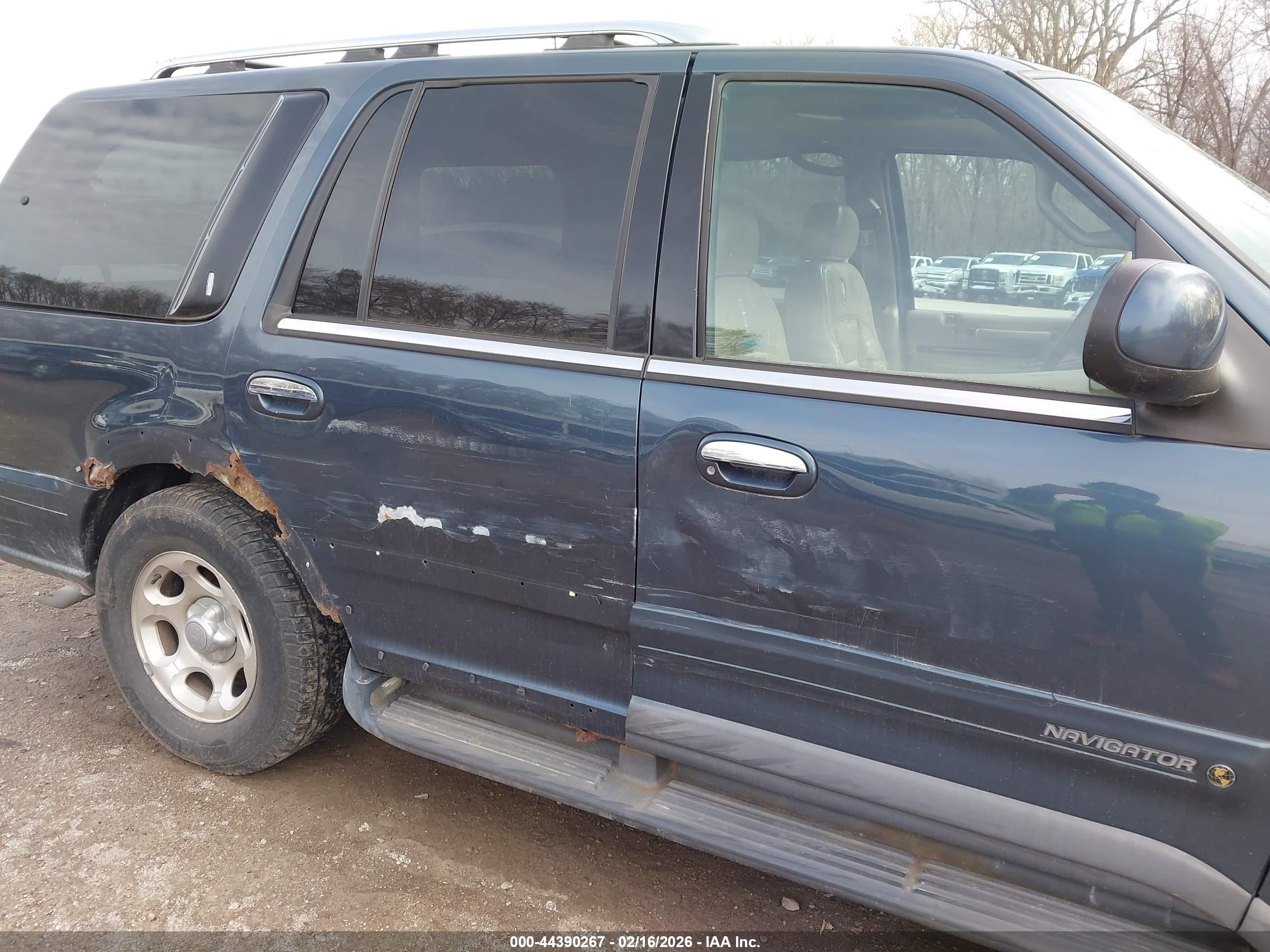 LINCOLN NAVIGATOR image 6