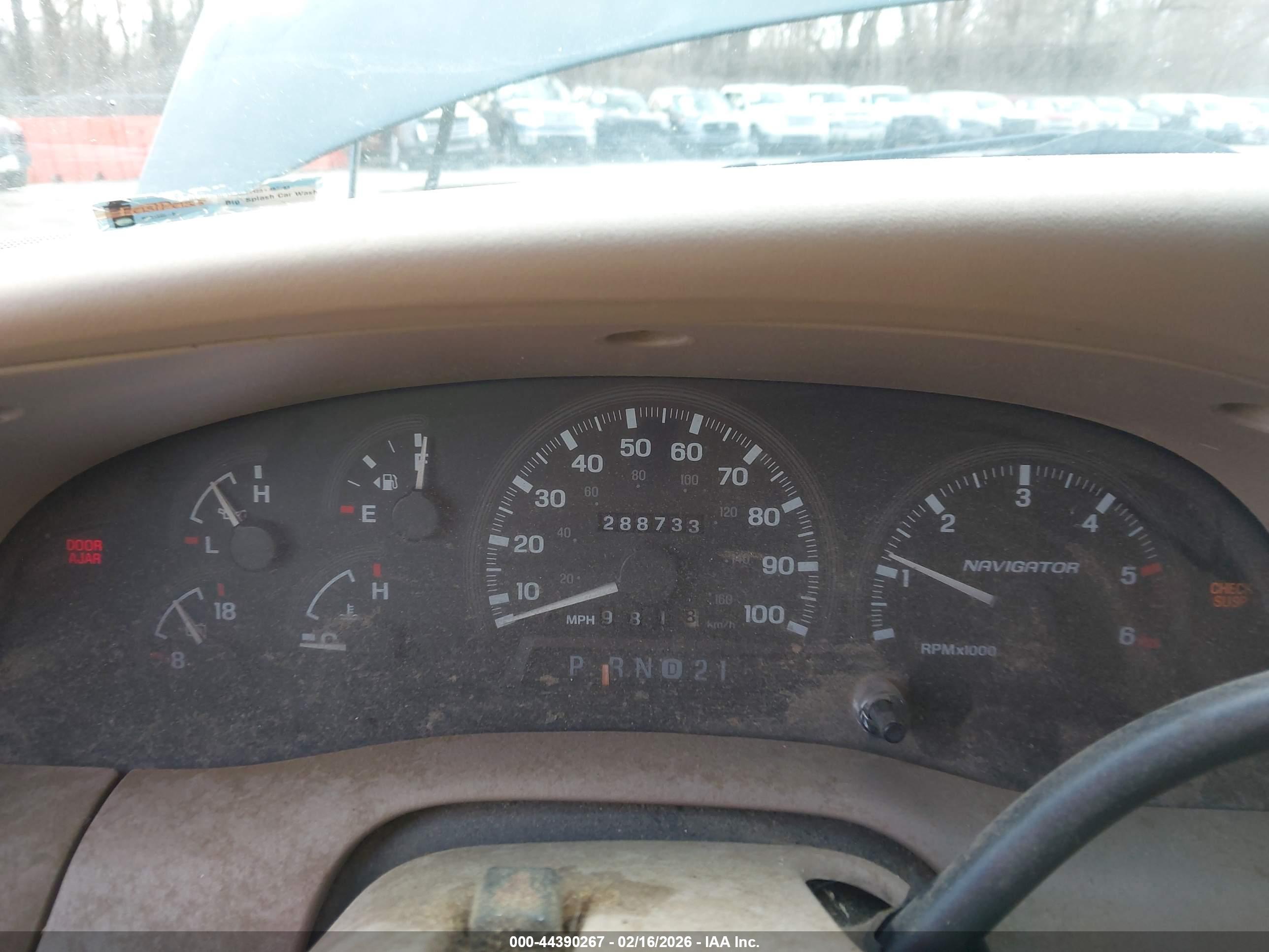 LINCOLN NAVIGATOR image 7