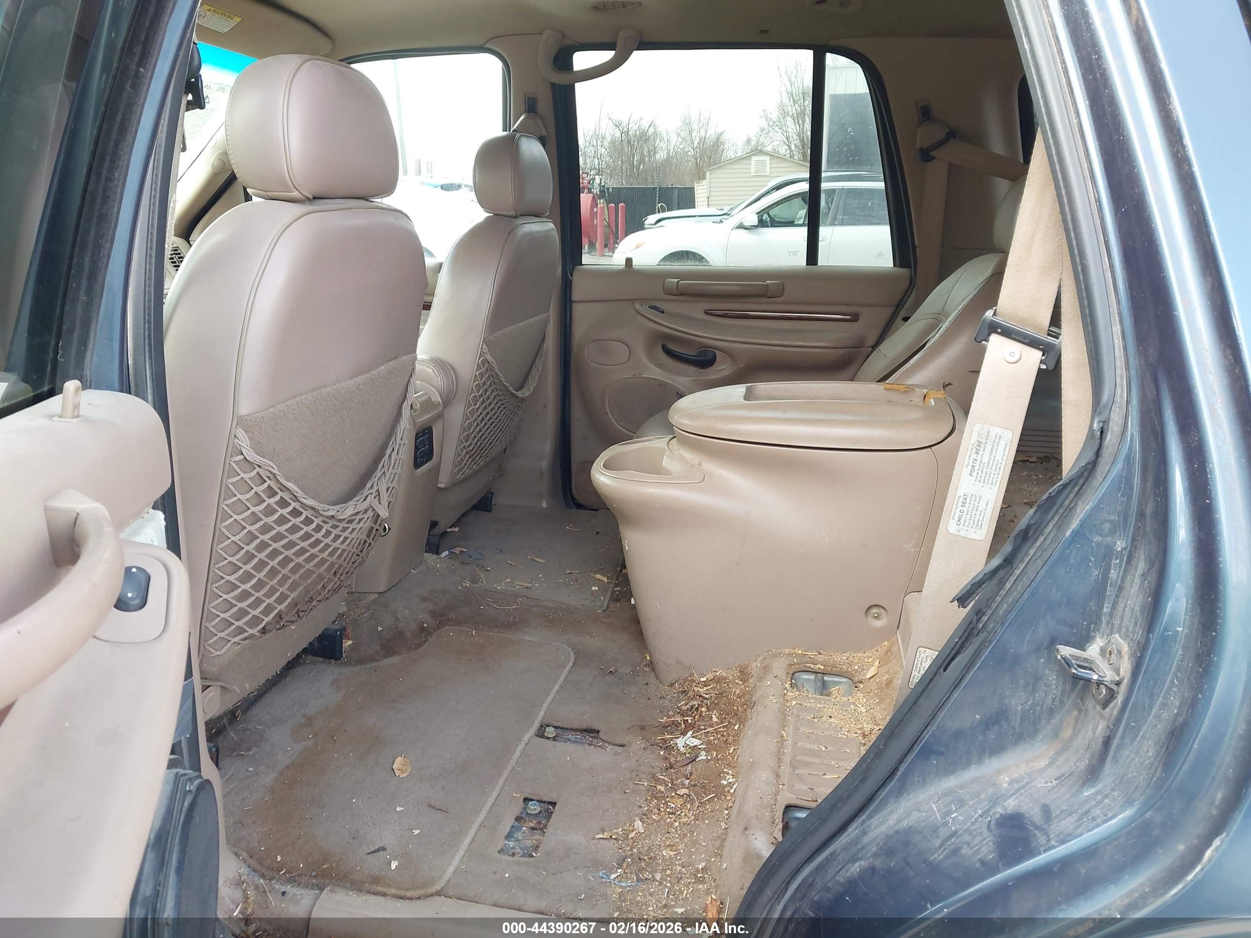 LINCOLN NAVIGATOR image 8