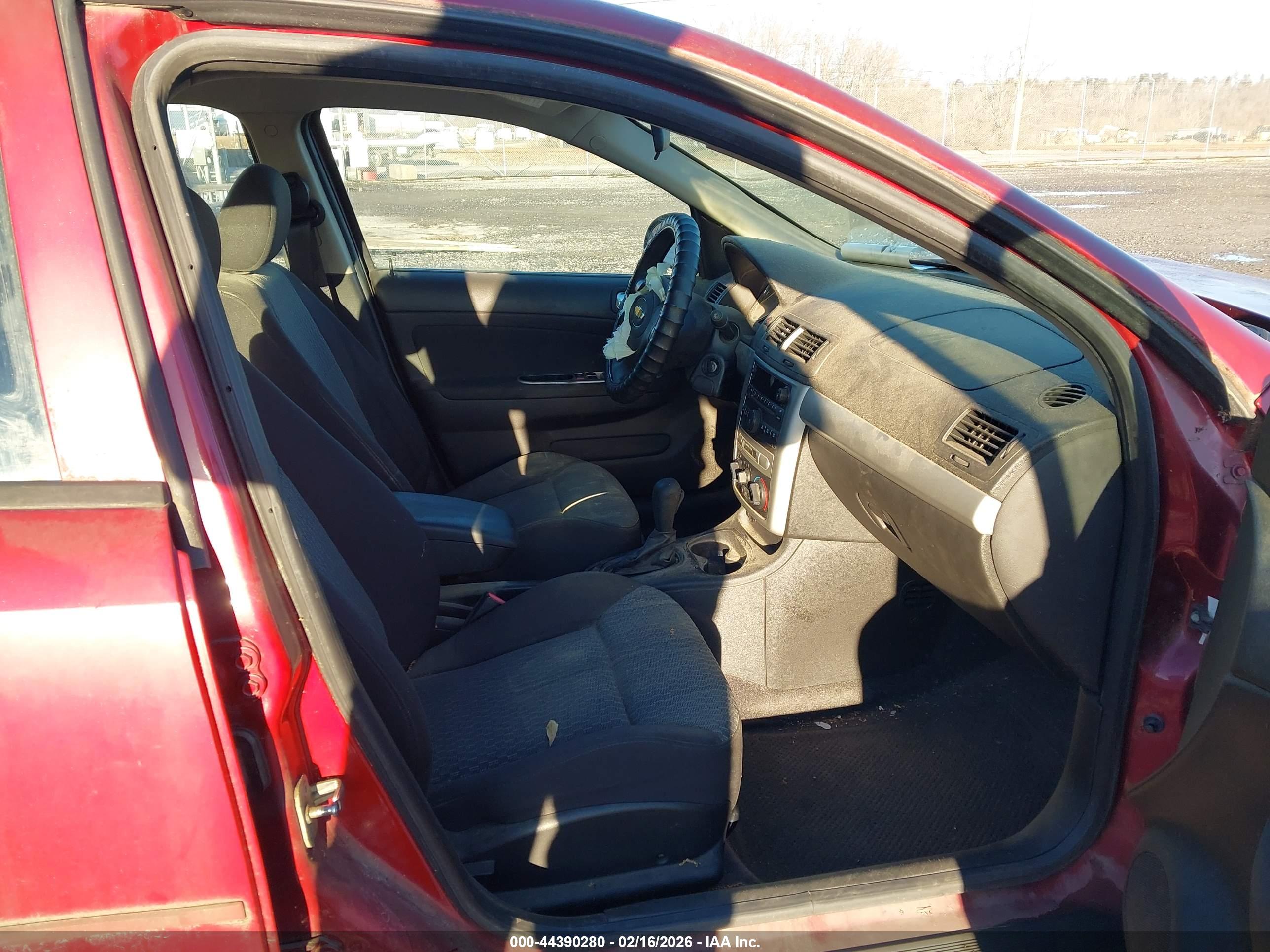 CHEVROLET COBALT image 5