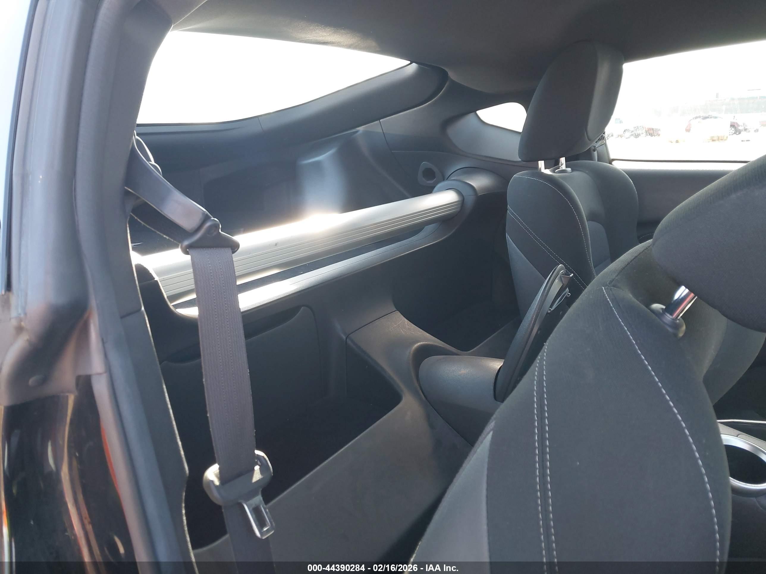 NISSAN 370Z image 8