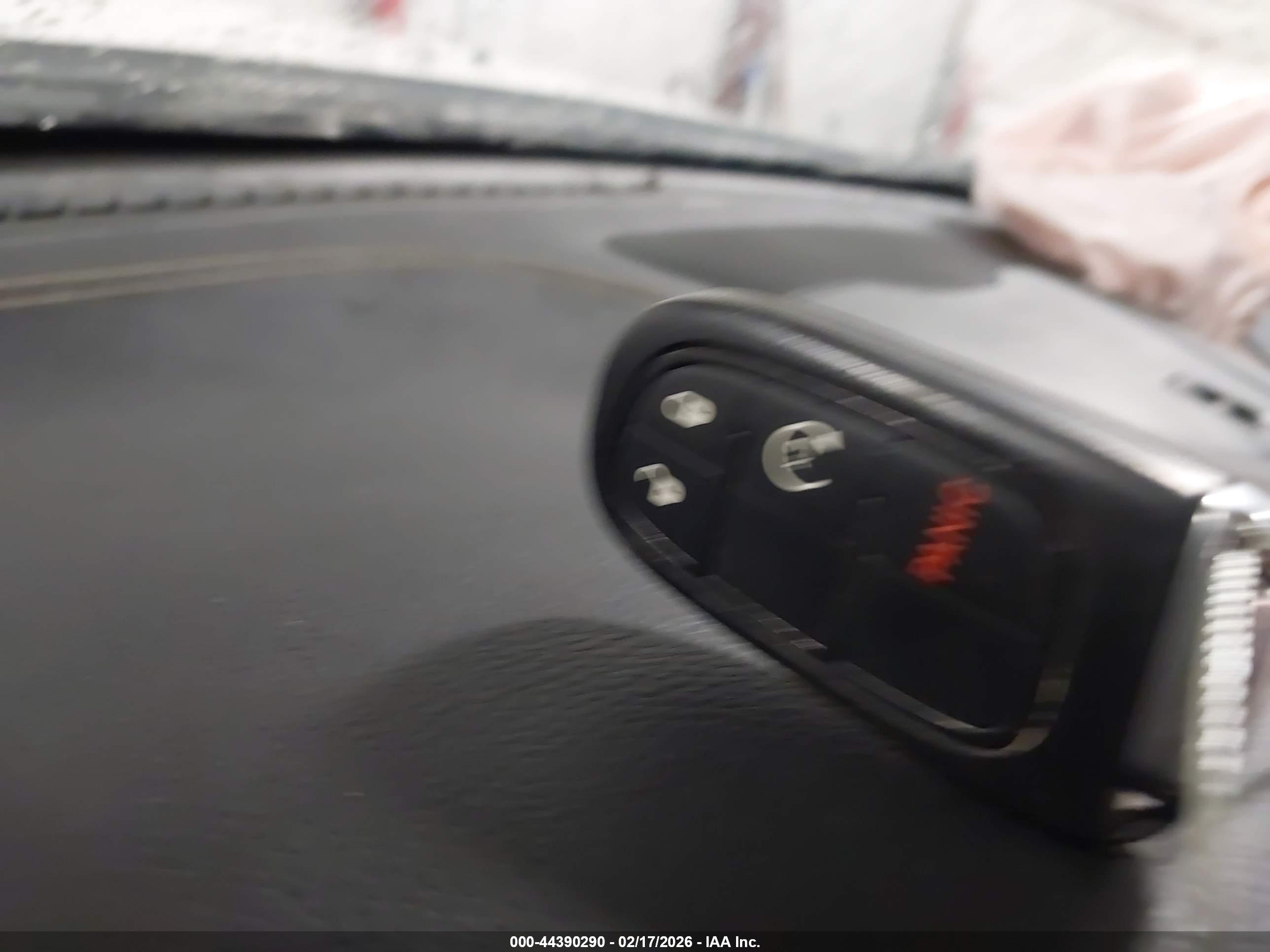 JEEP CHEROKEE image 11