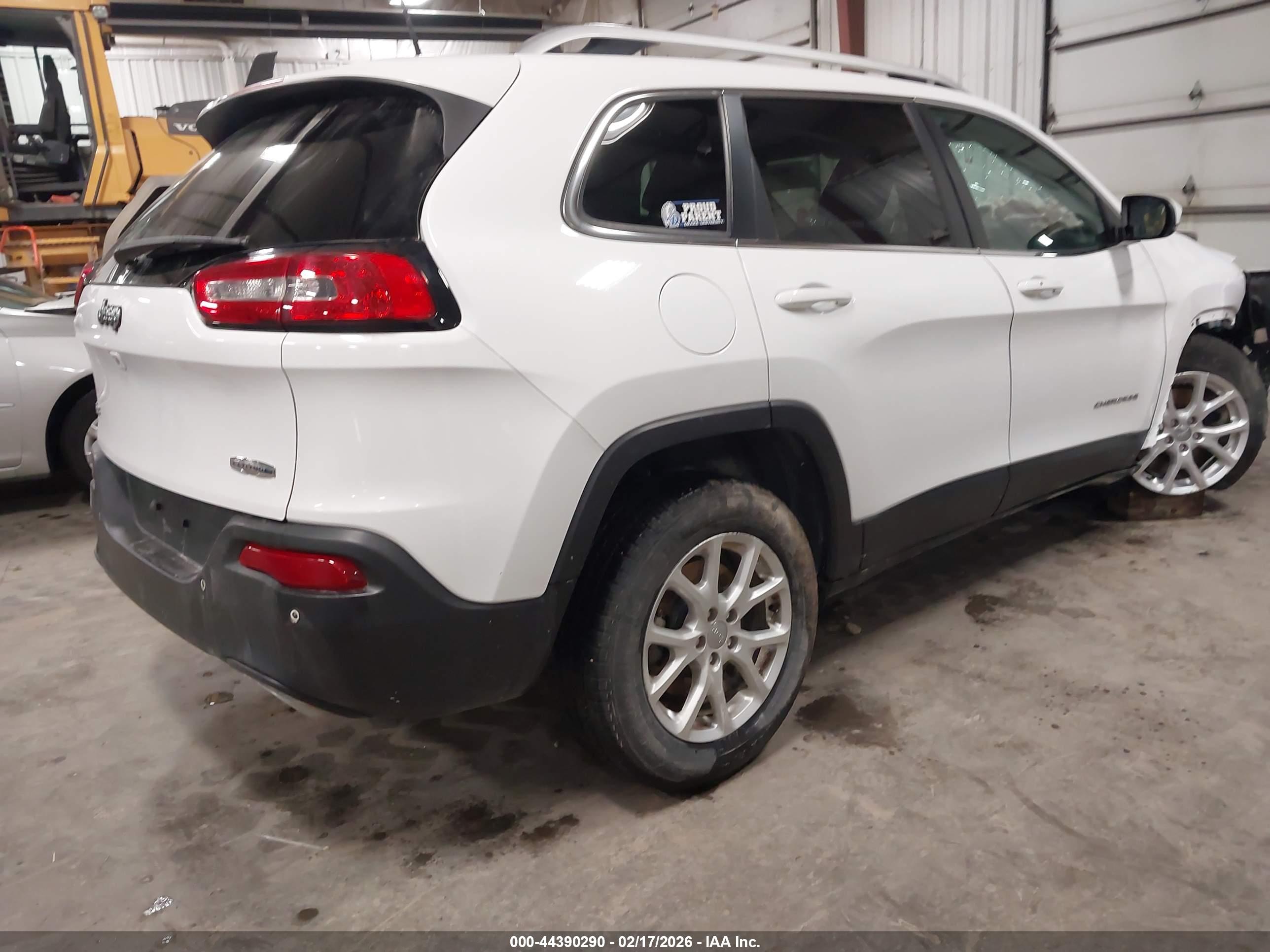 JEEP CHEROKEE image 4