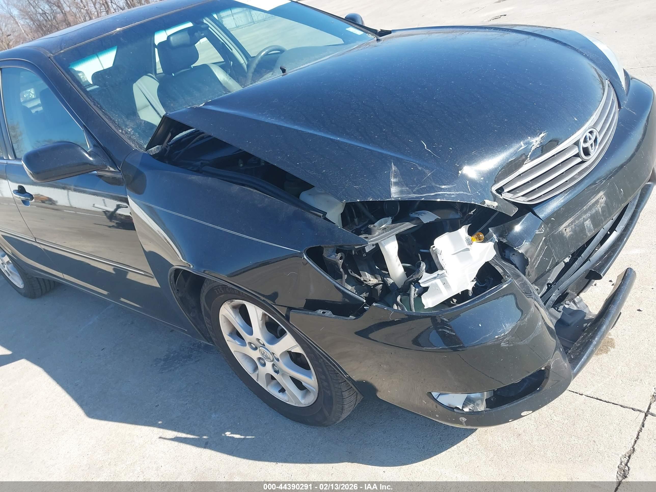TOYOTA CAMRY image 6