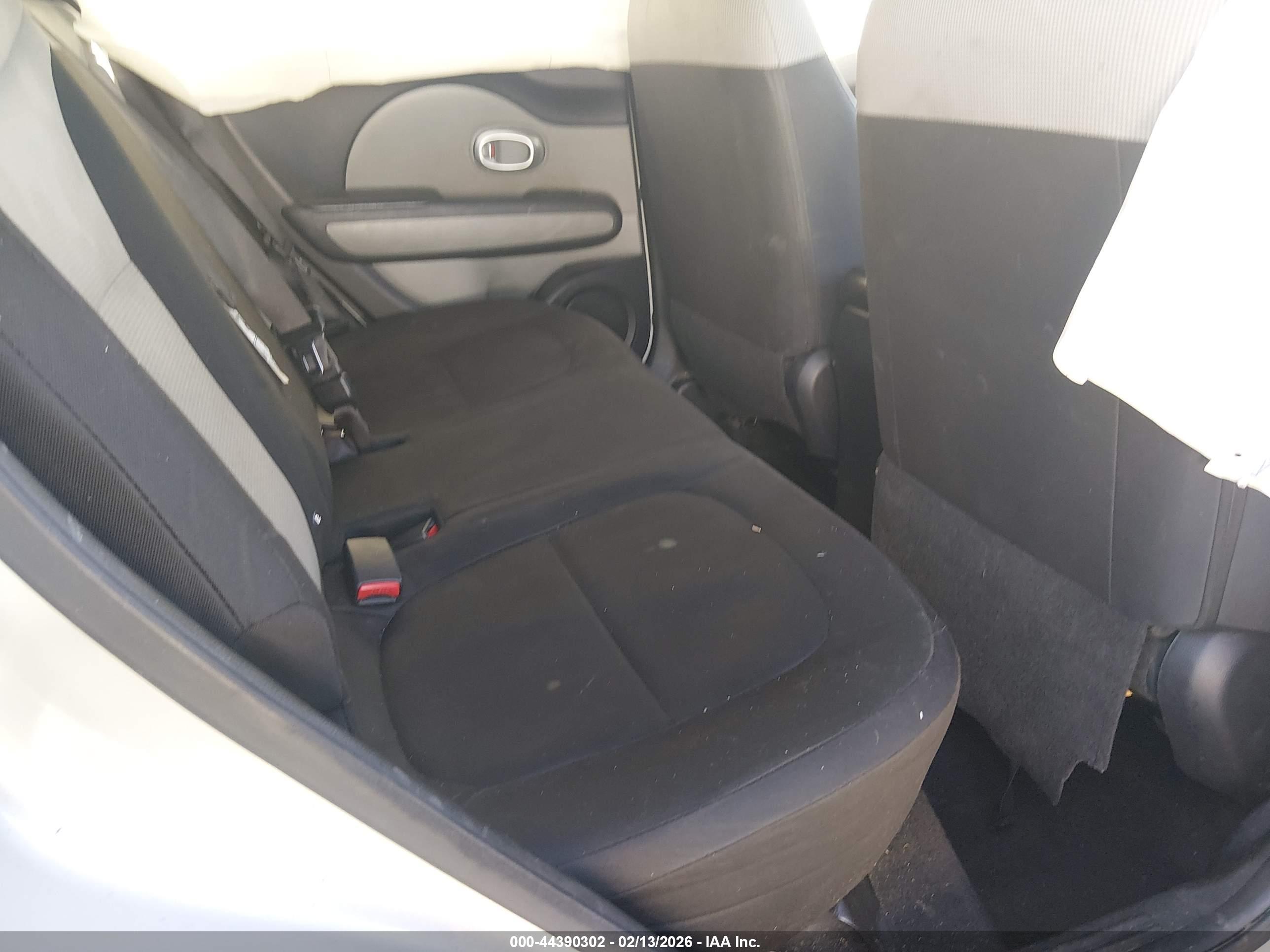 KIA SOUL image 8