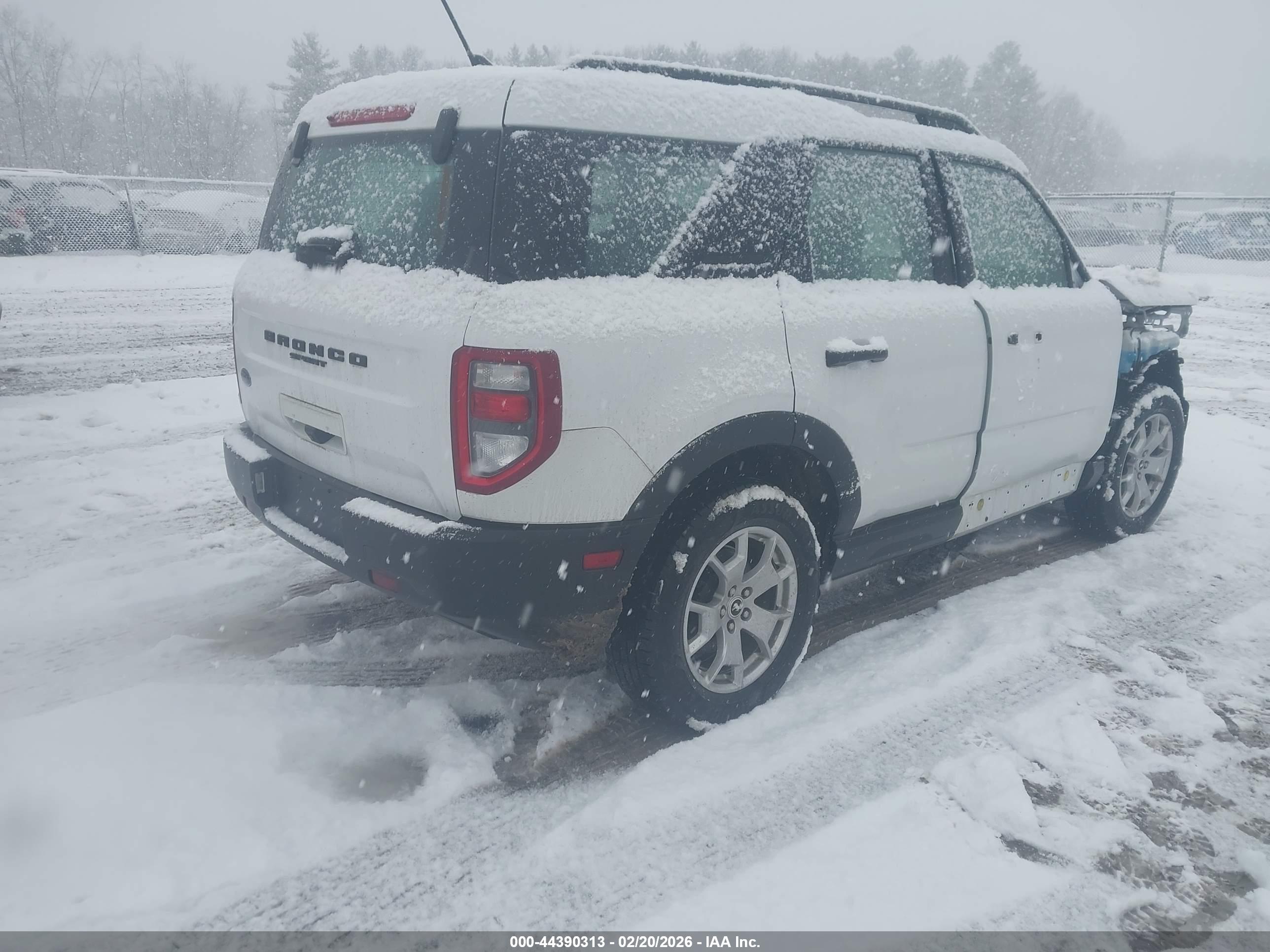 FORD BRONCO image 4