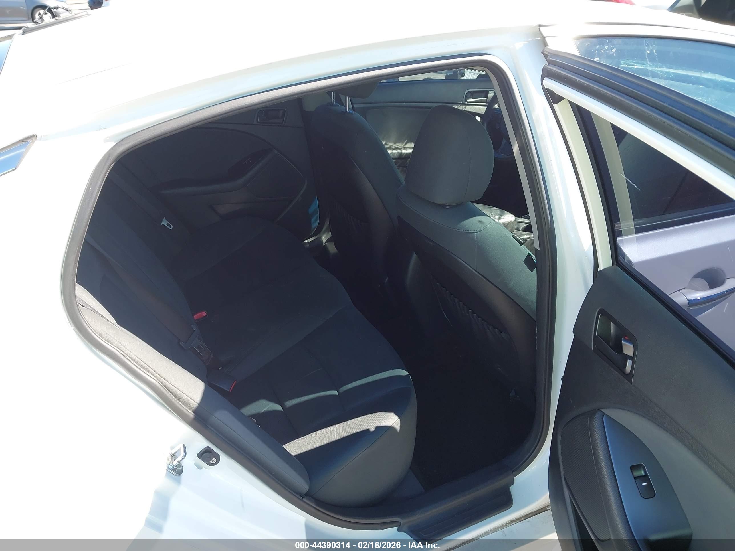 KIA OPTIMA image 8