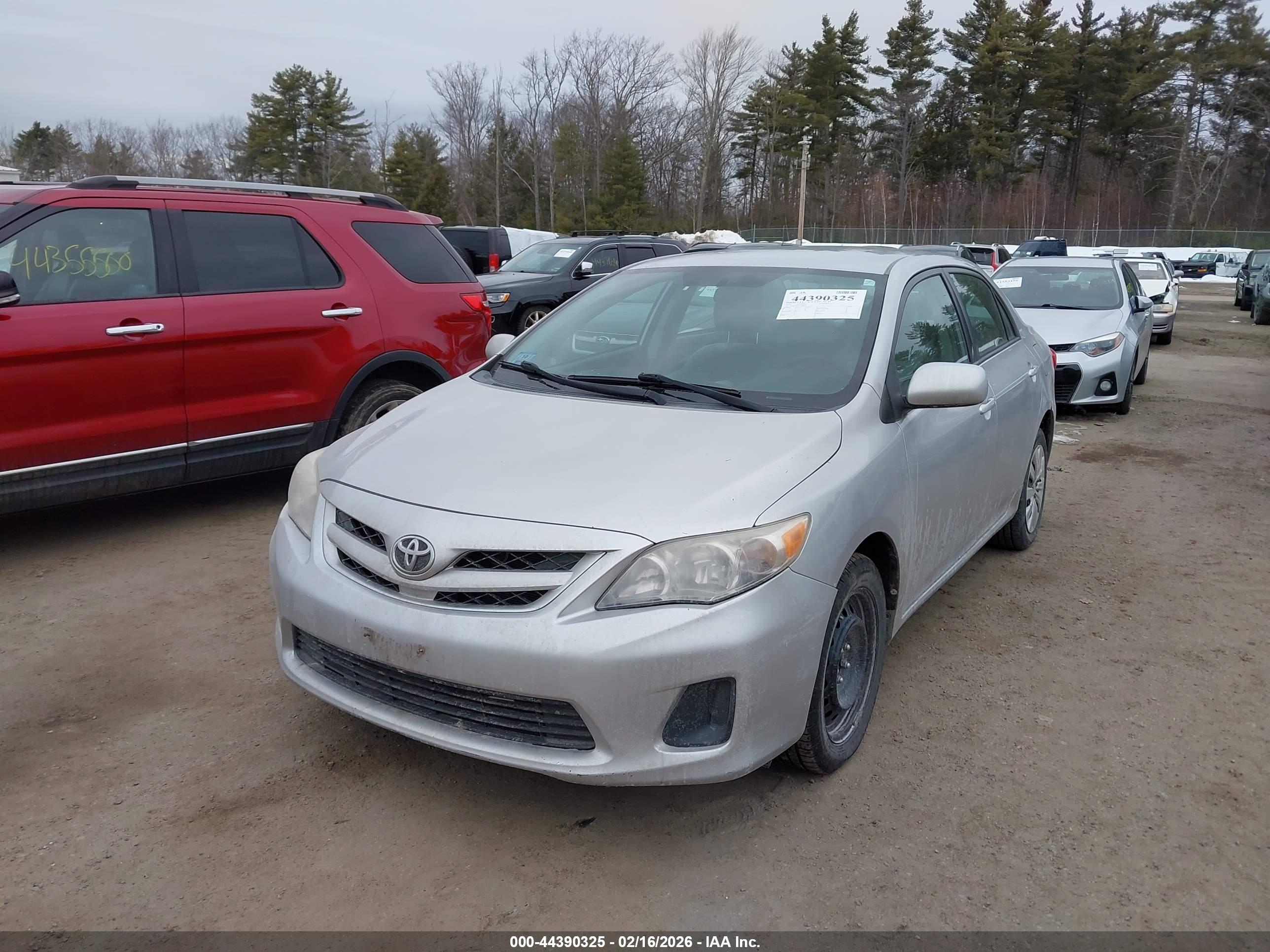 TOYOTA COROLLA image 2