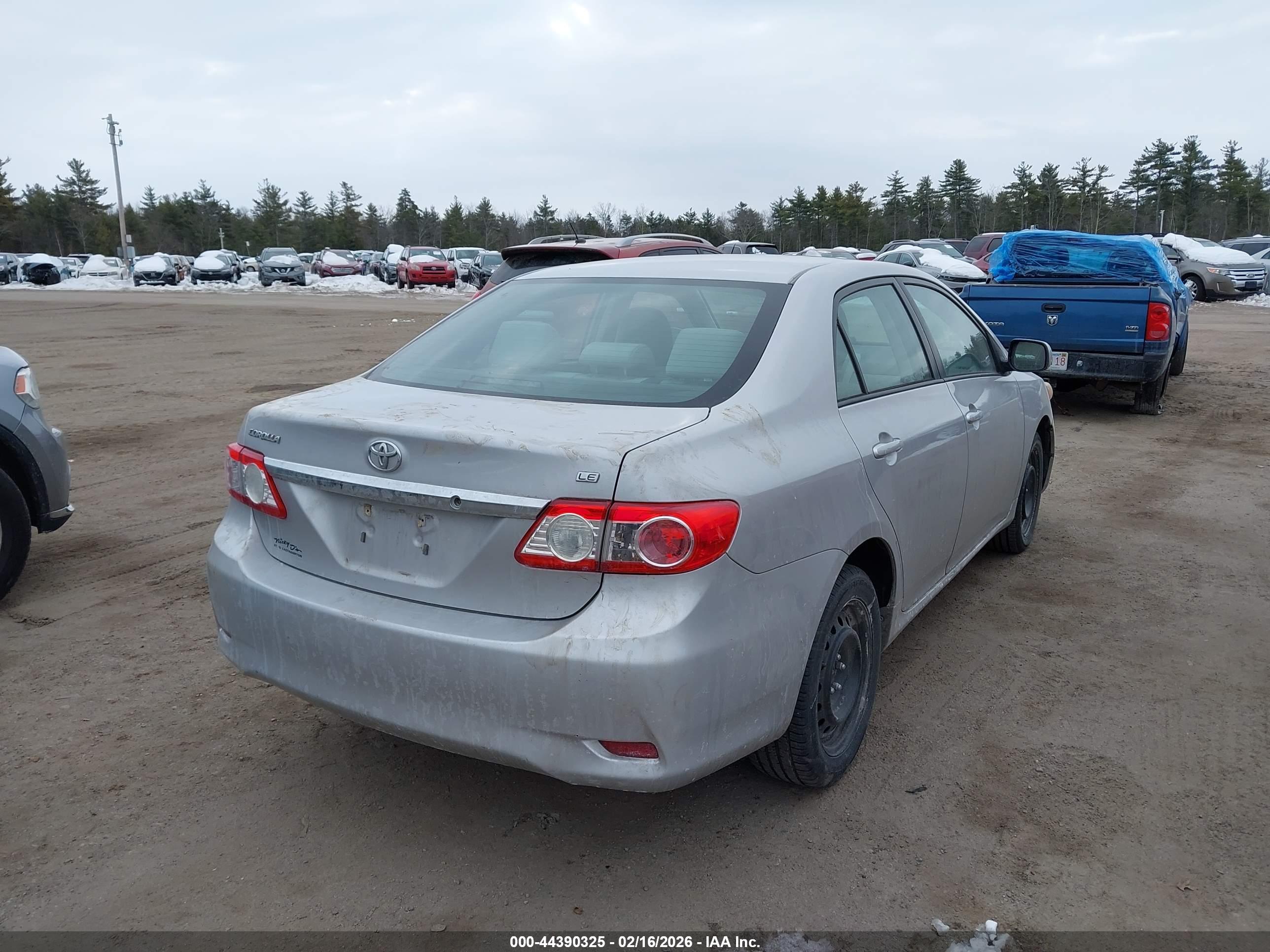 TOYOTA COROLLA image 4