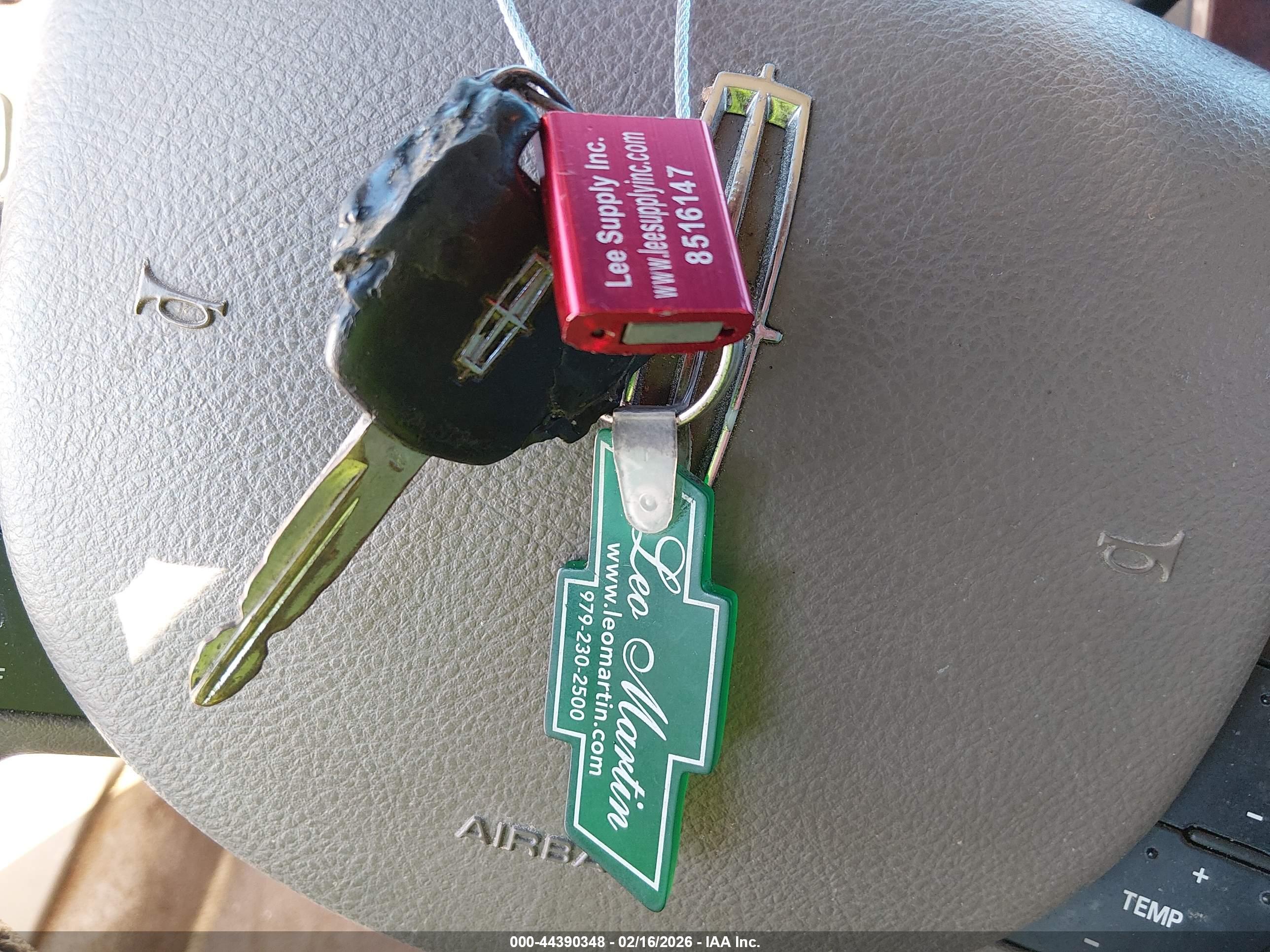 LINCOLN TOWN image 11