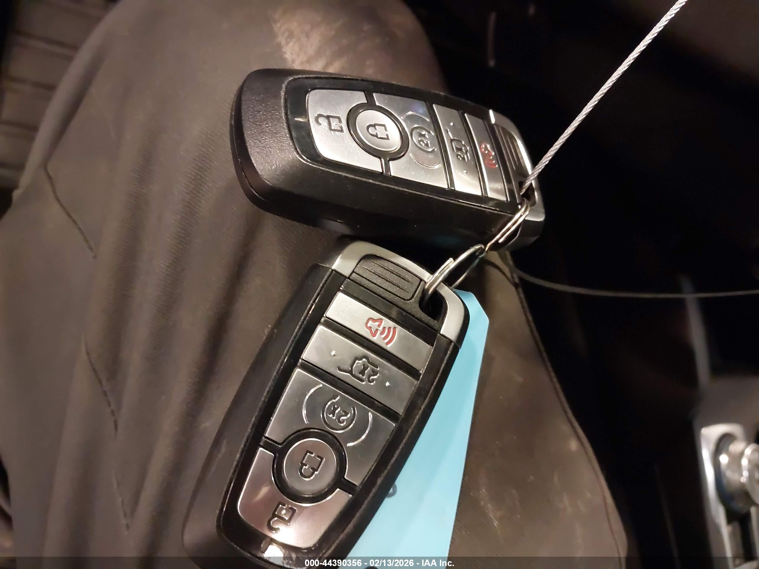 FORD ESCAPE image 11