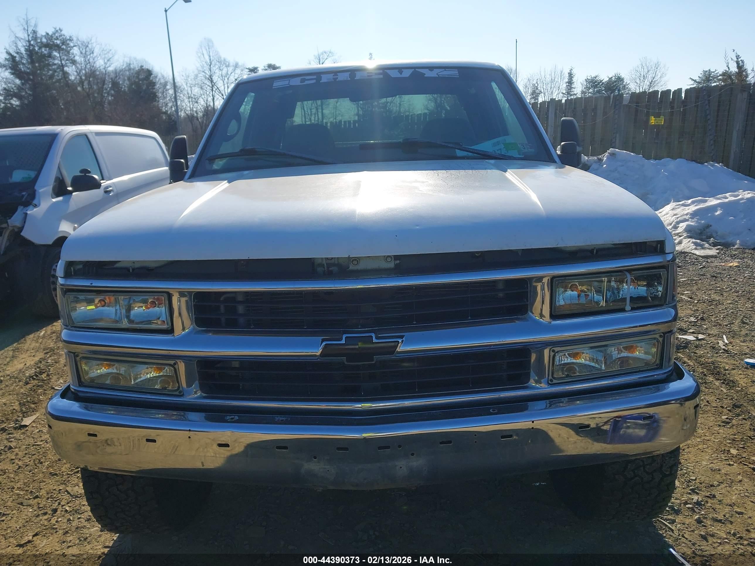 GMC SIERRA image 6