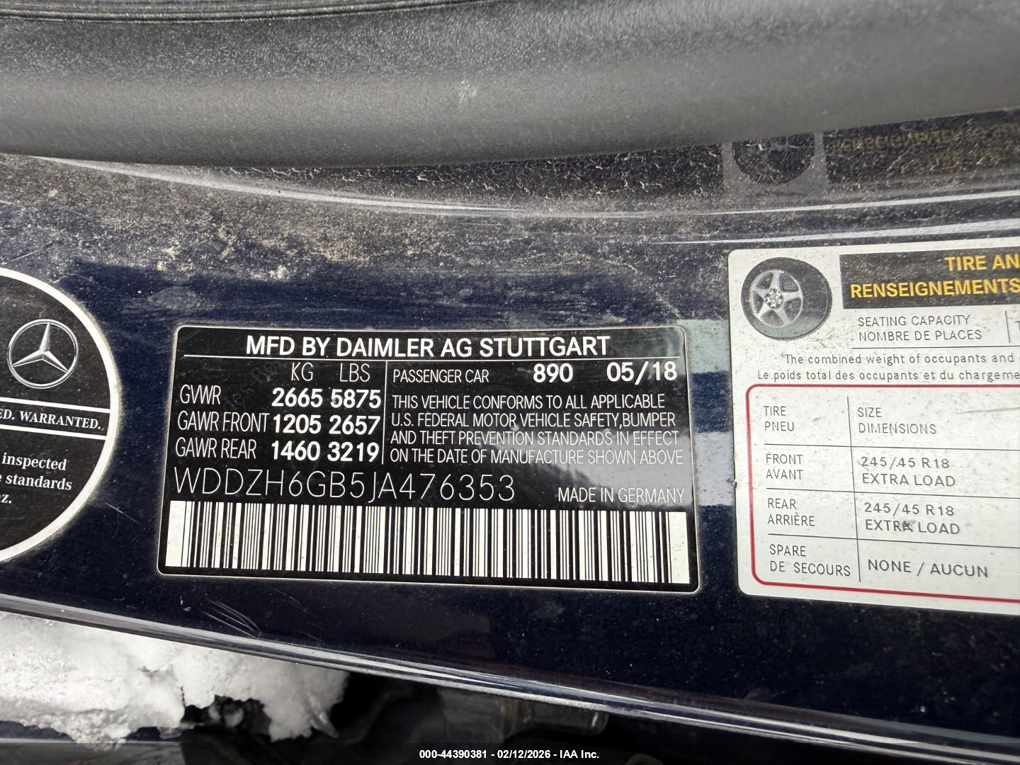 MERCEDES-BENZ E image 9