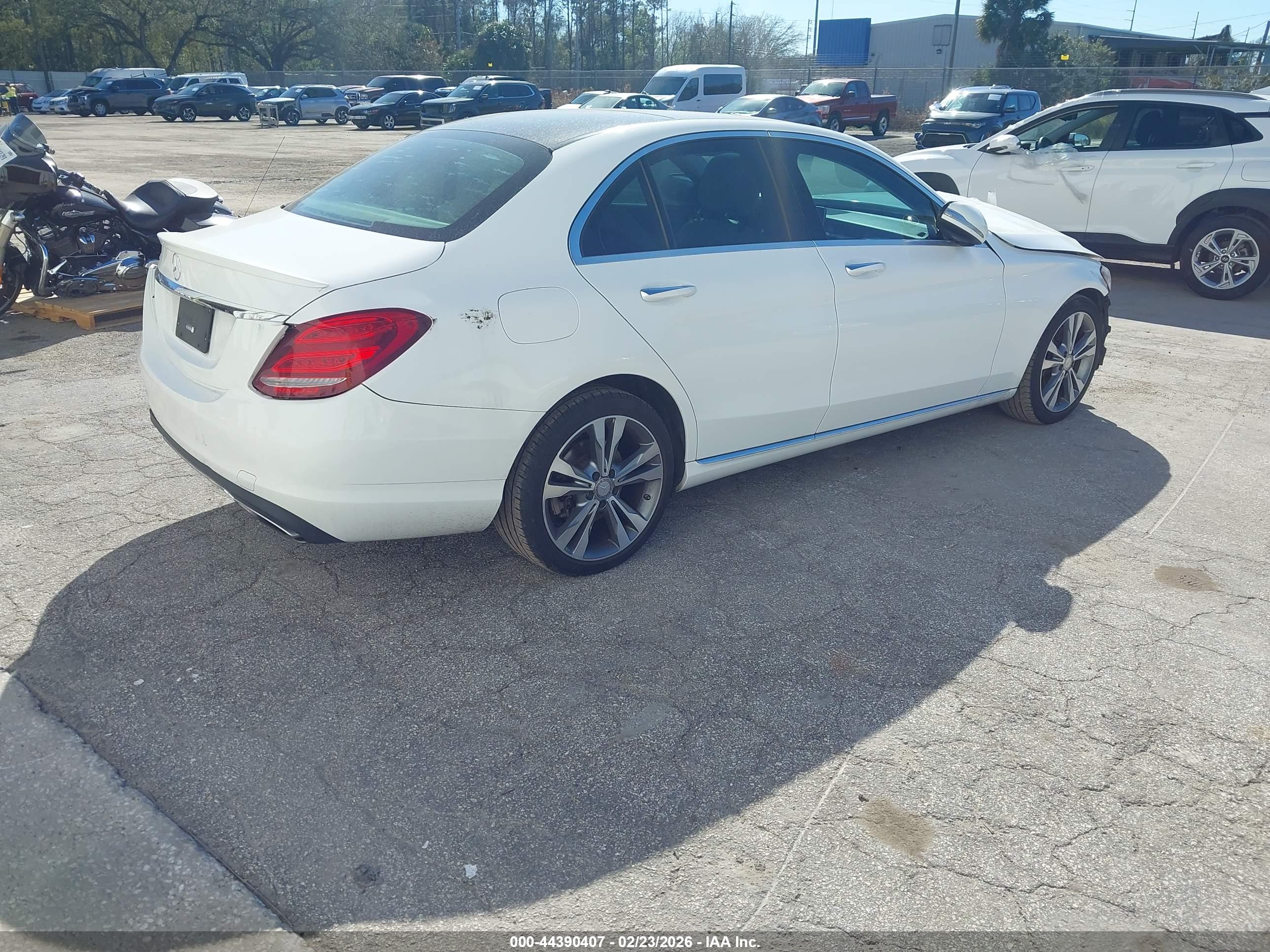 MERCEDES-BENZ C image 4