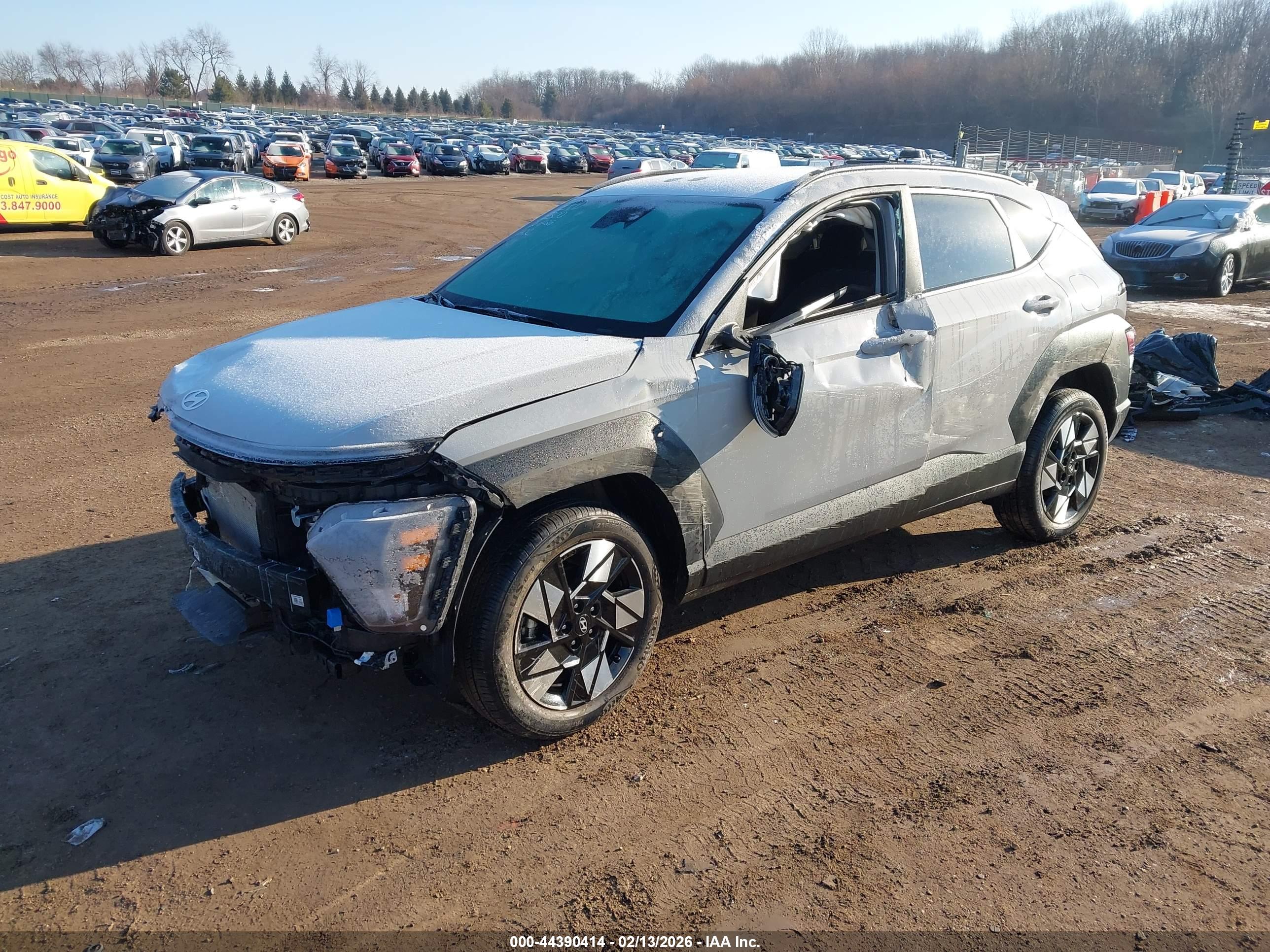 HYUNDAI KONA image 2