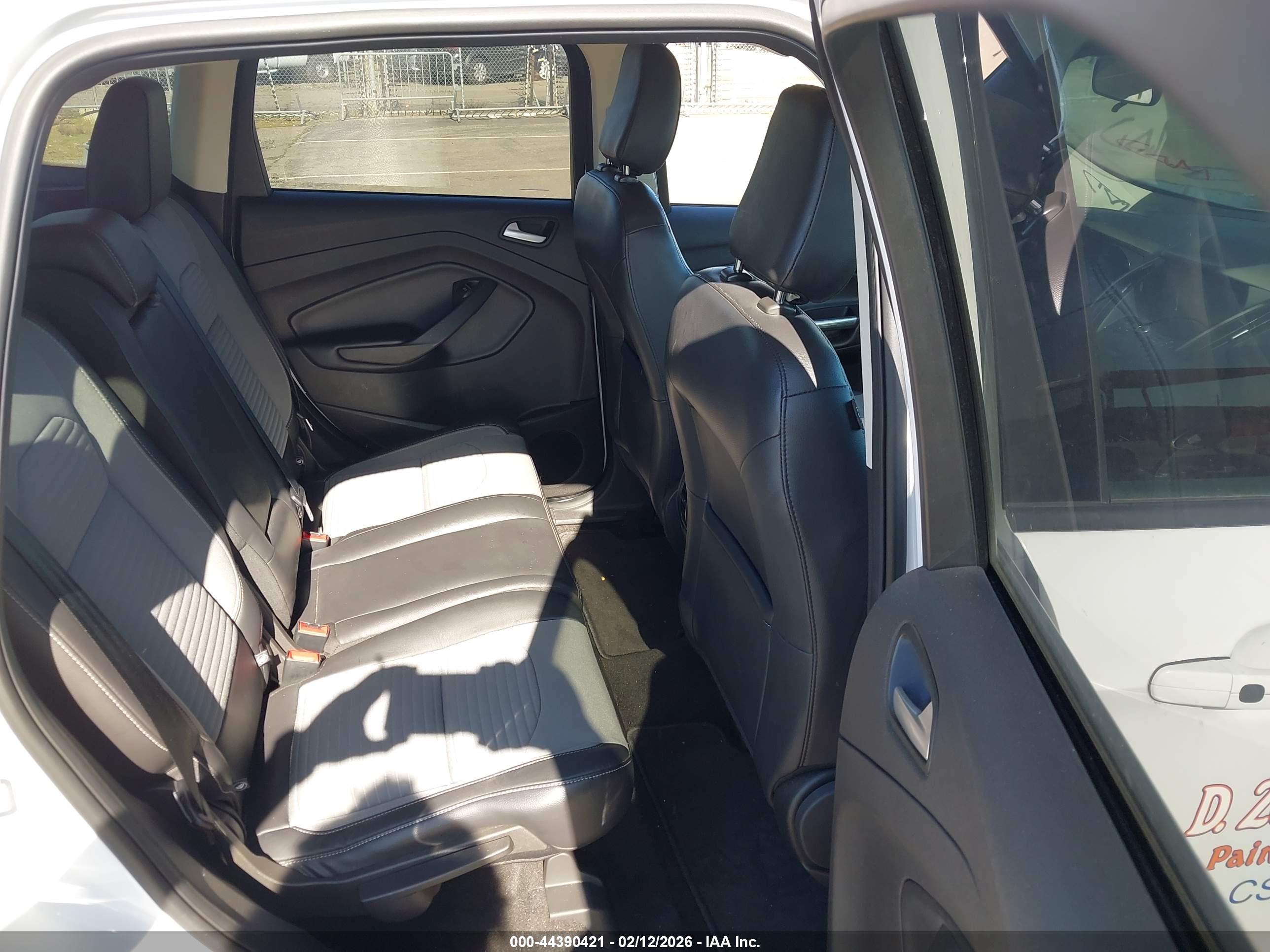 FORD ESCAPE image 8