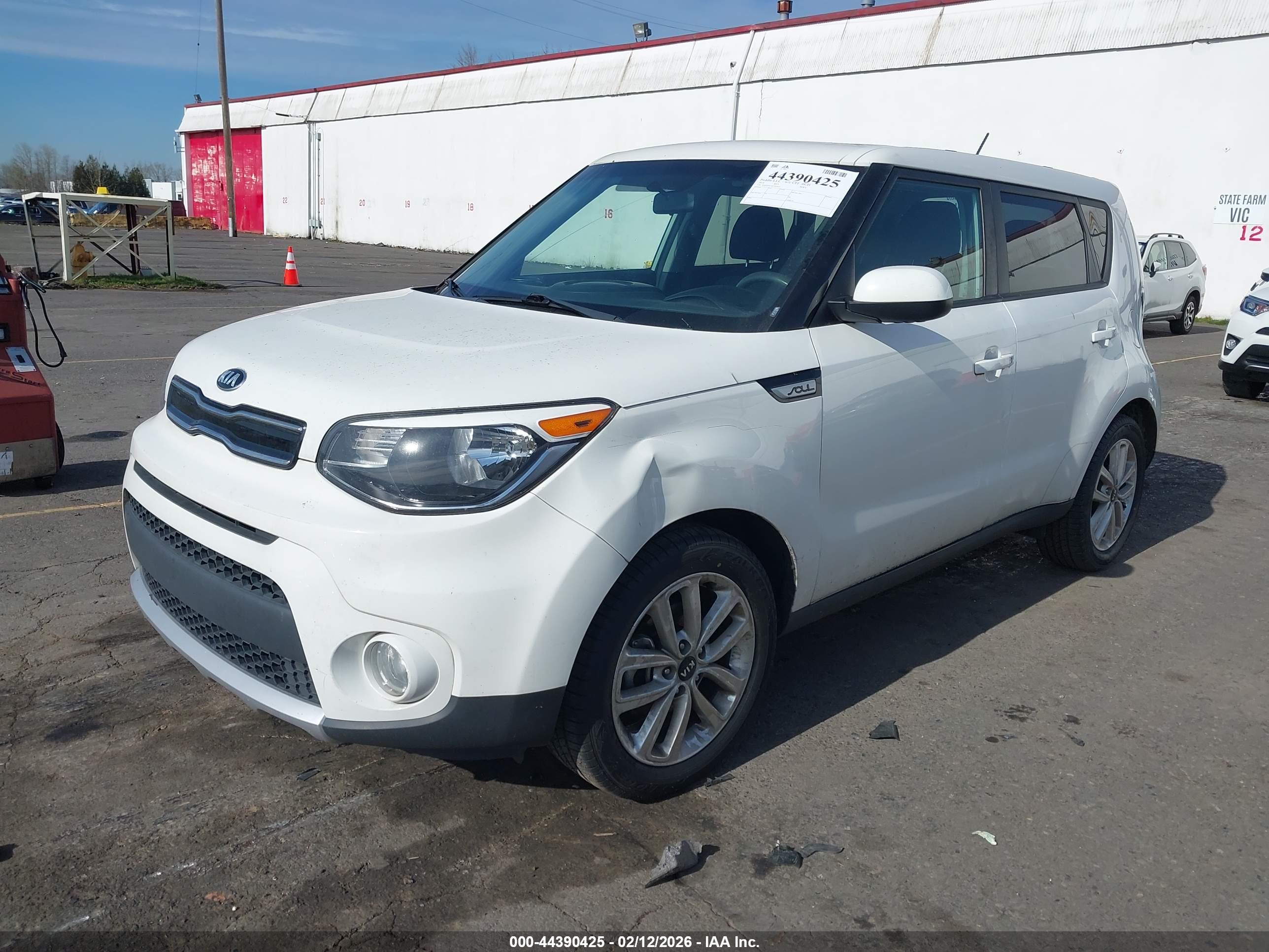 KIA SOUL image 2
