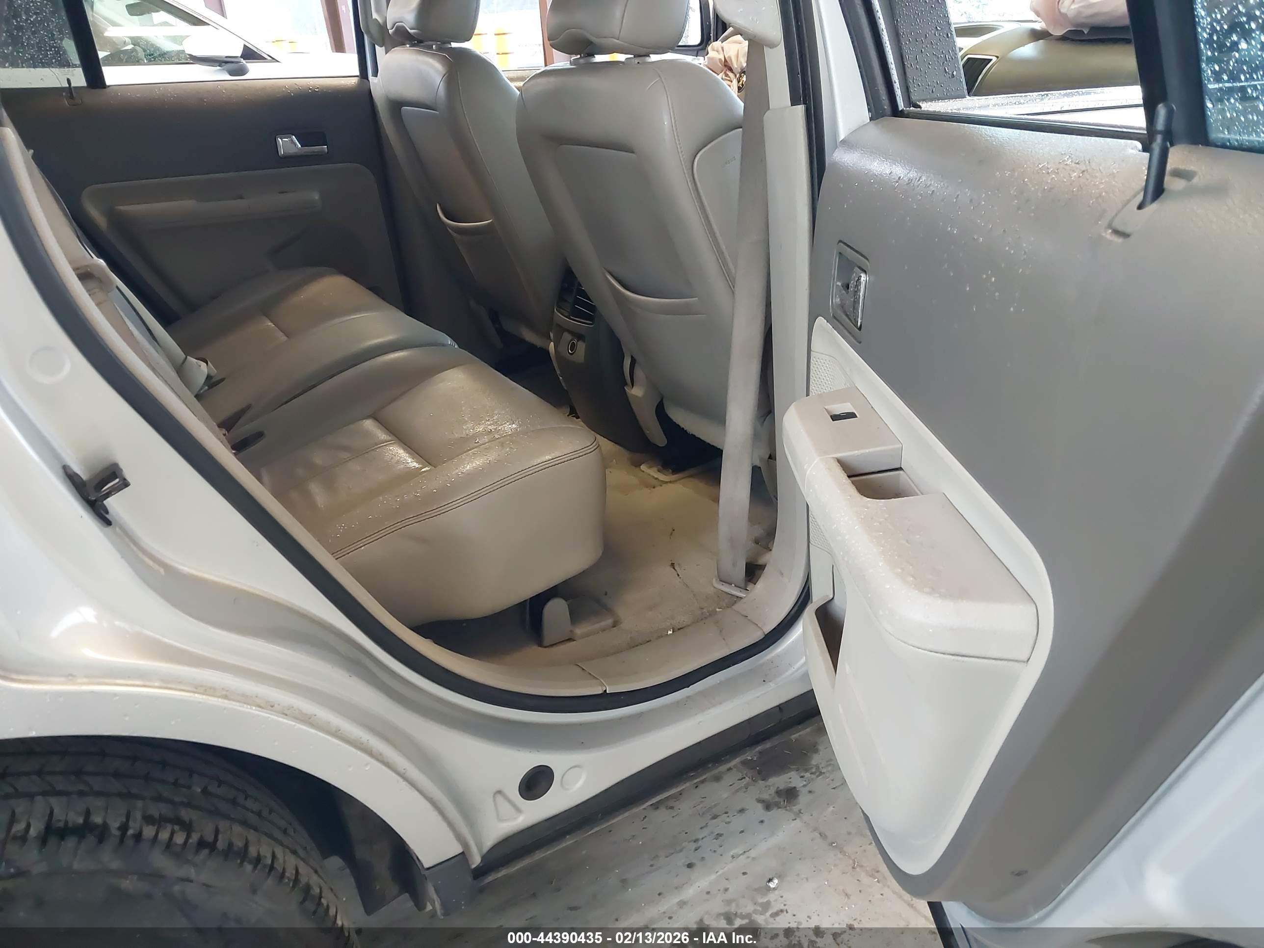 FORD EDGE image 8