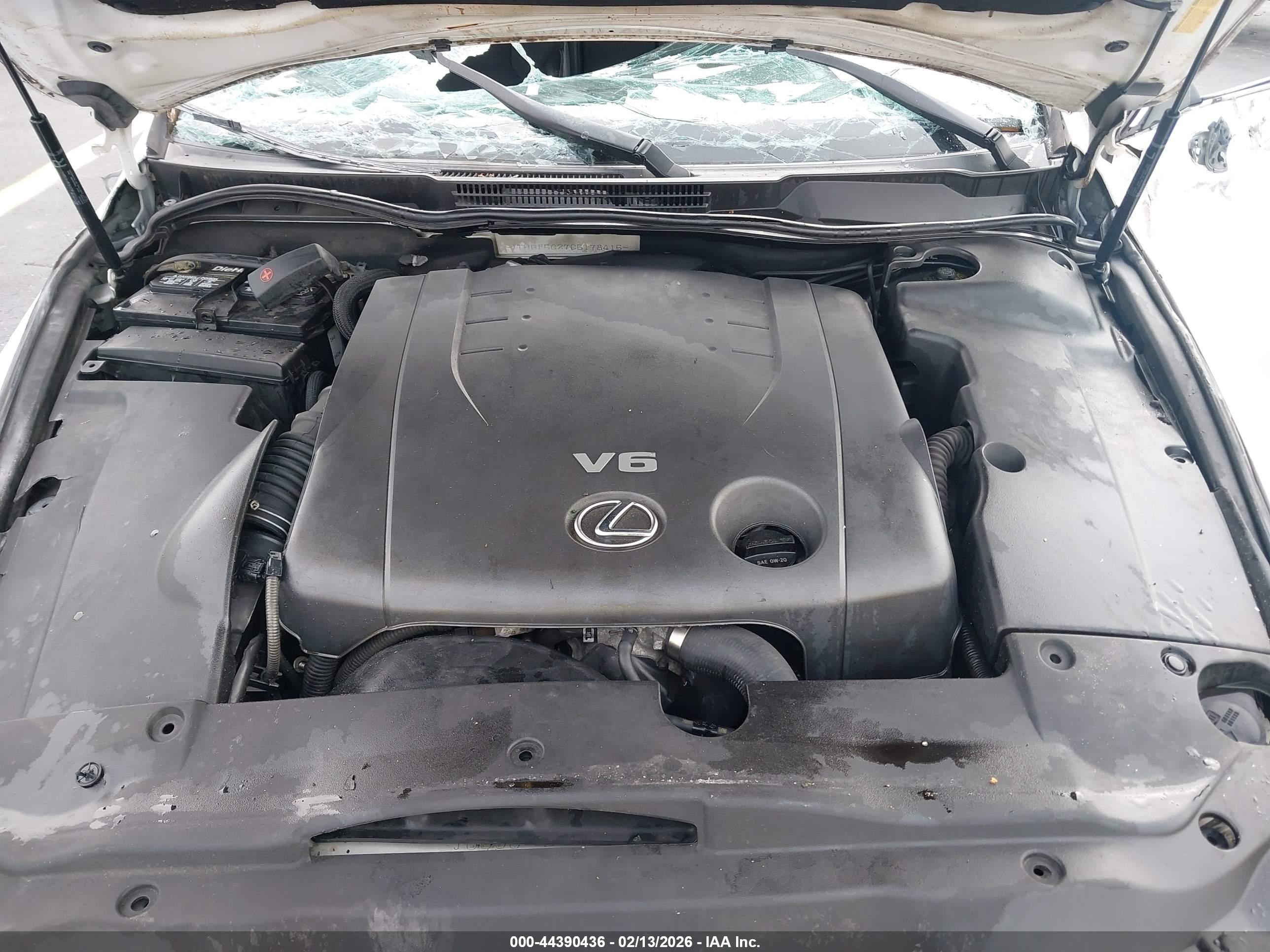 LEXUS IS image 10