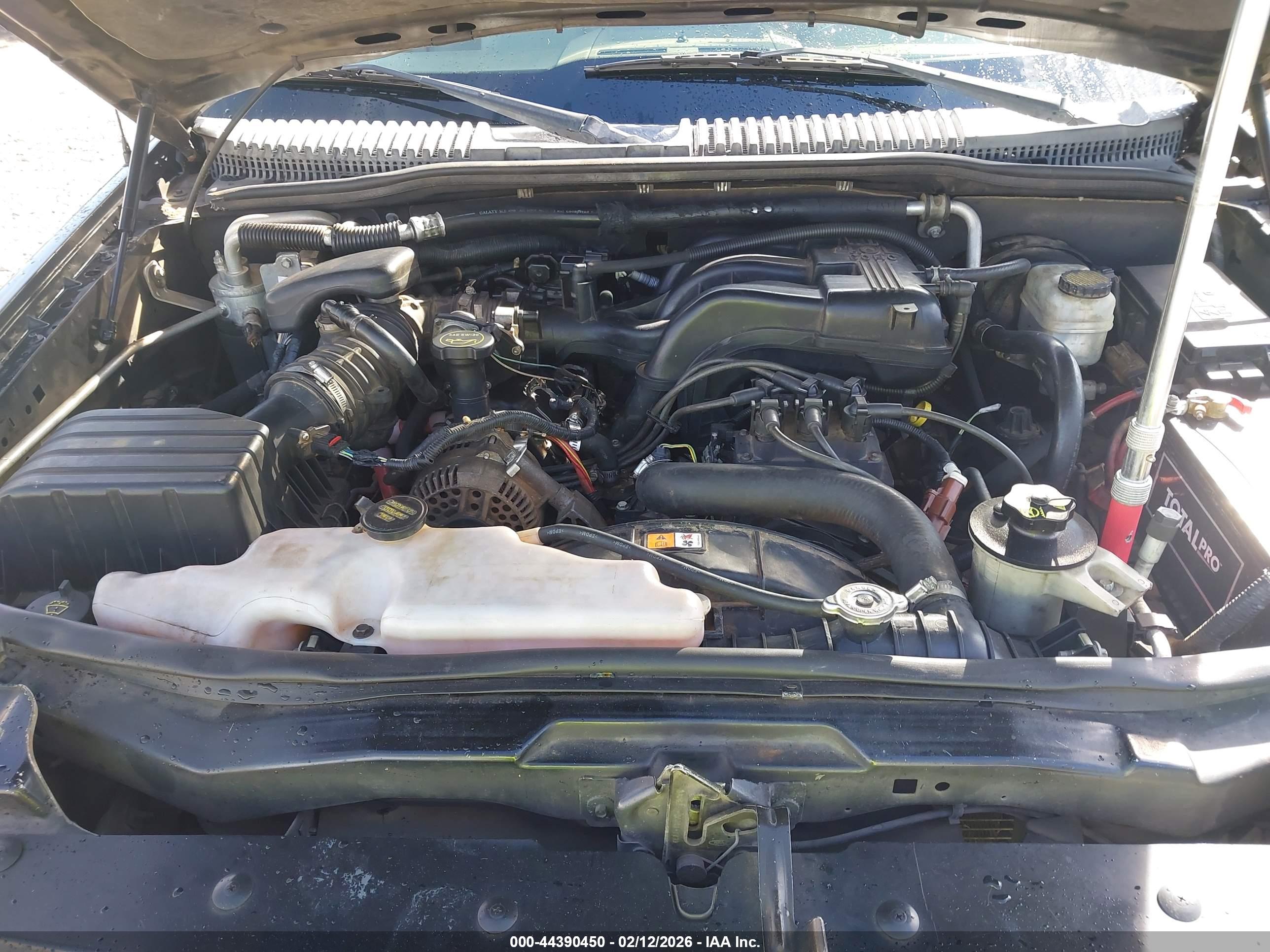 FORD EXPLORER image 10