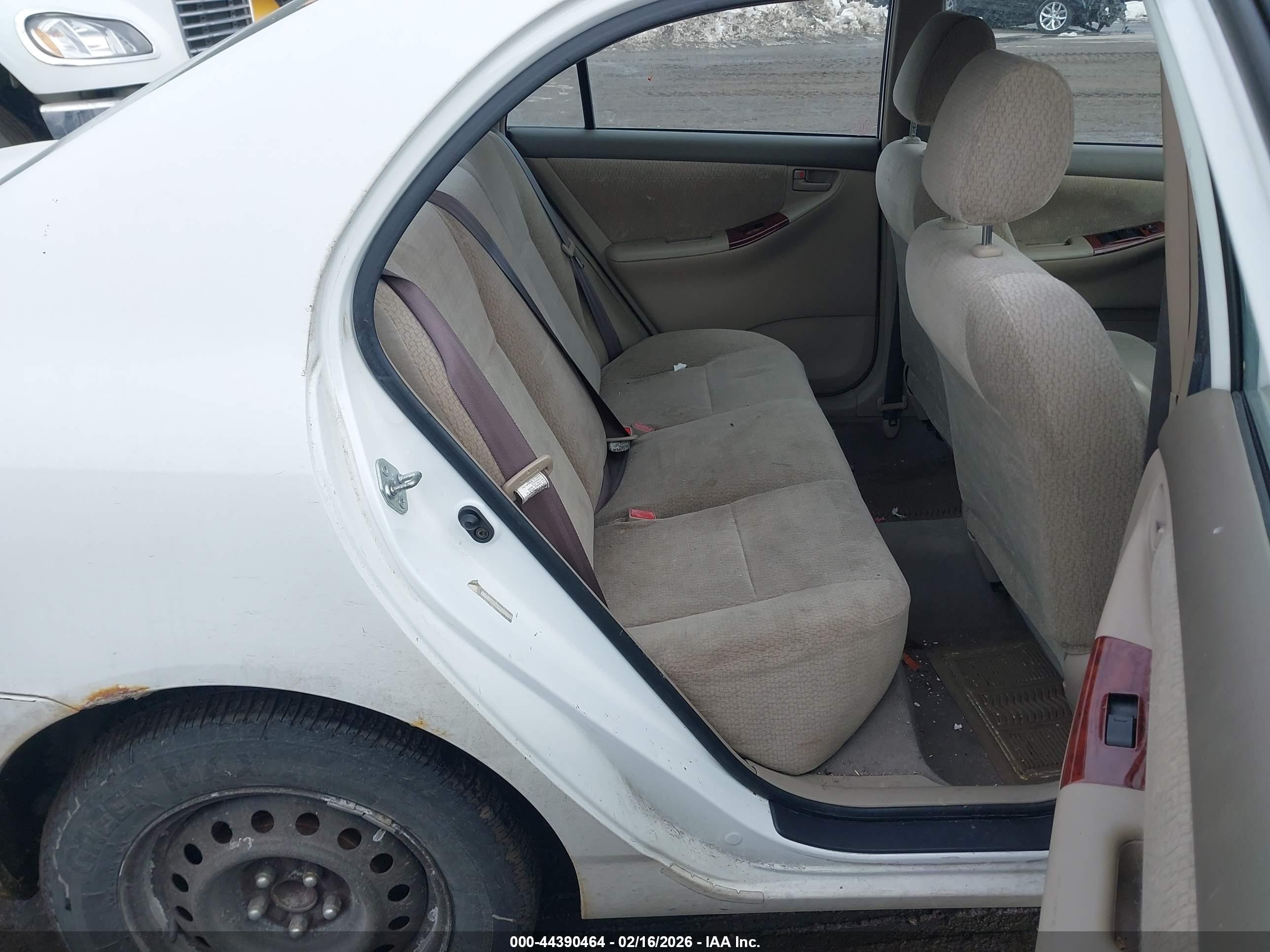 TOYOTA COROLLA image 8