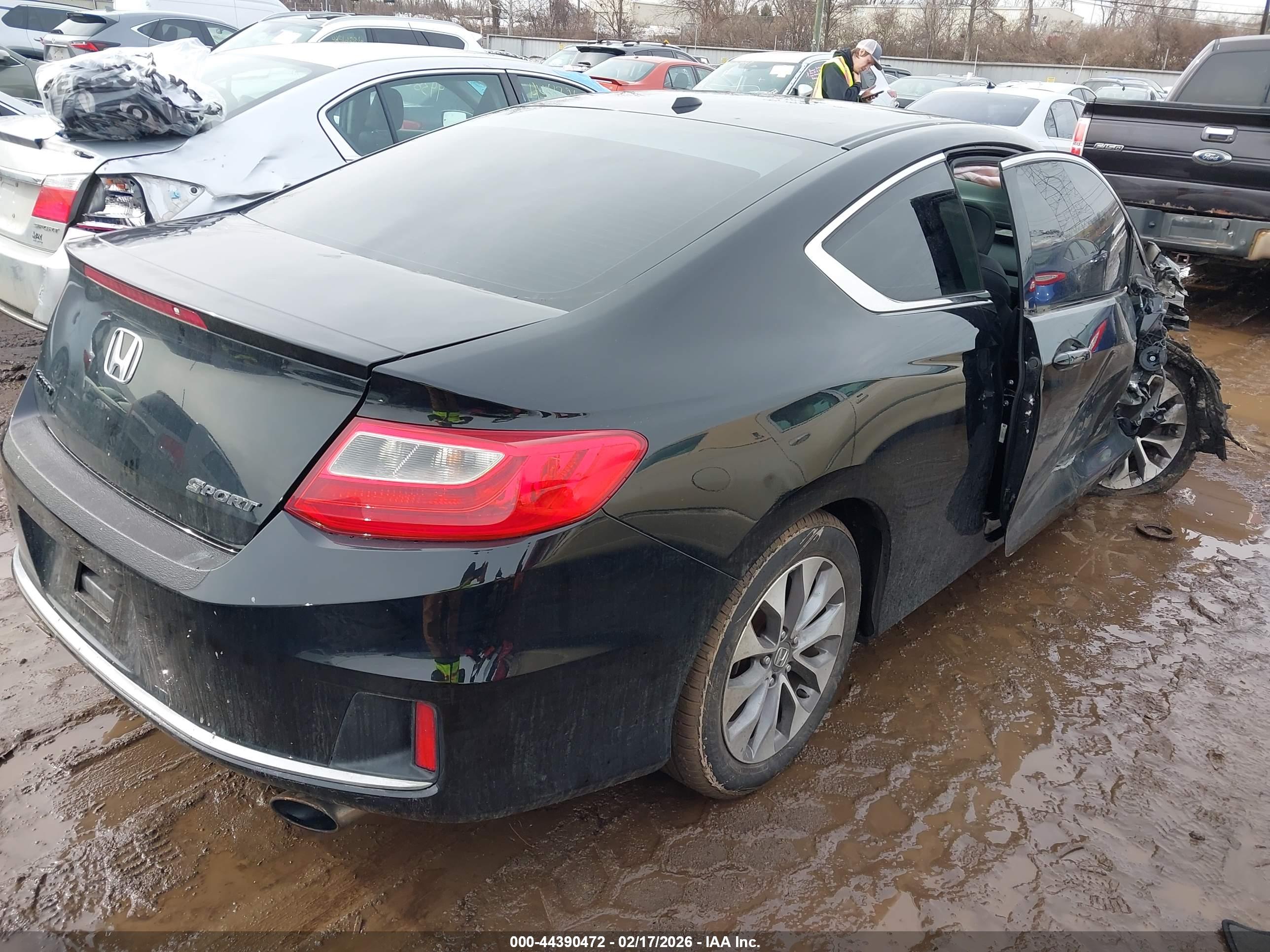 HONDA ACCORD image 4