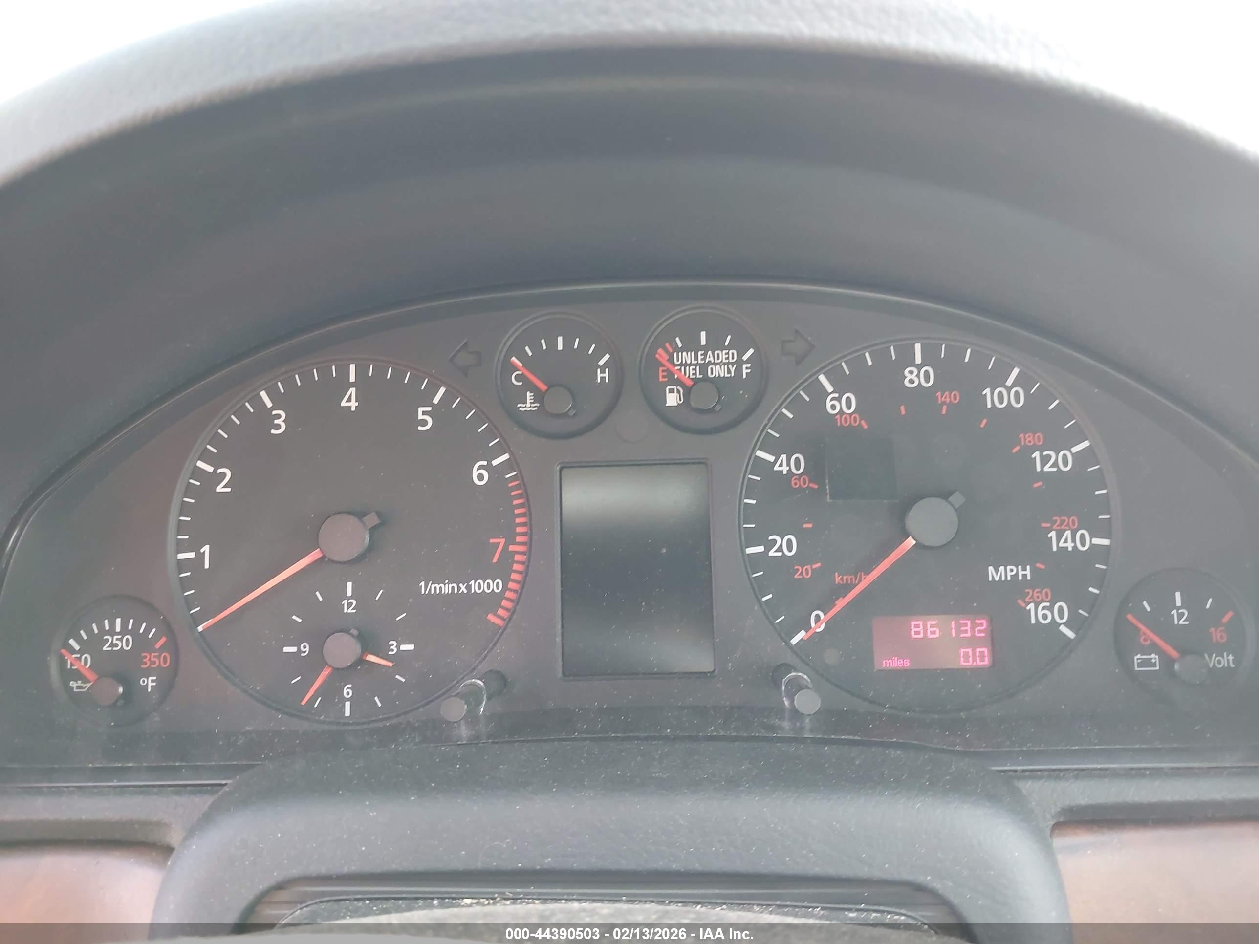 AUDI A4 image 7