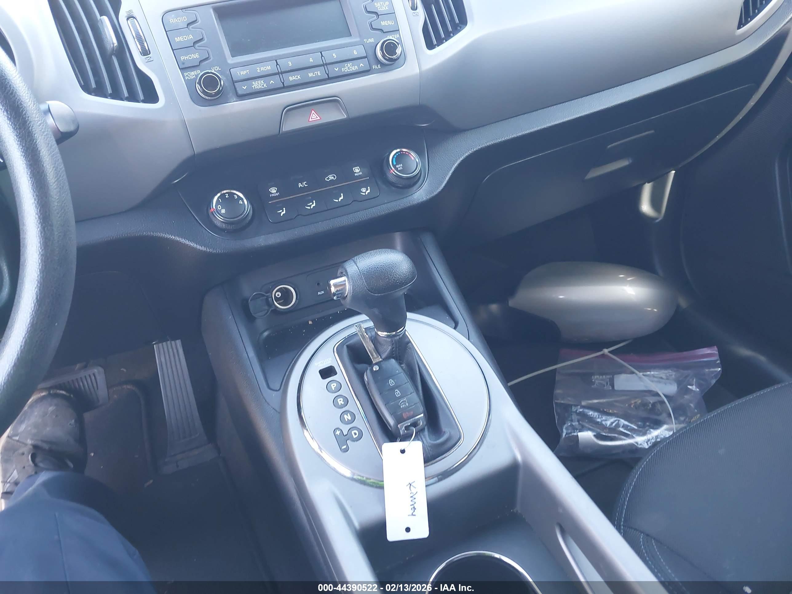 KIA SPORTAGE image 11