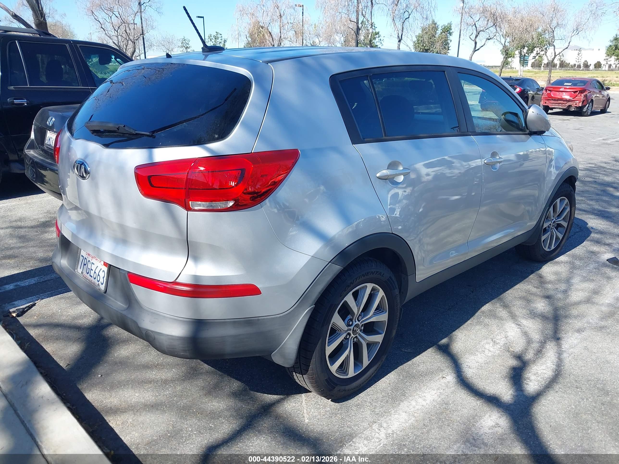 KIA SPORTAGE image 4