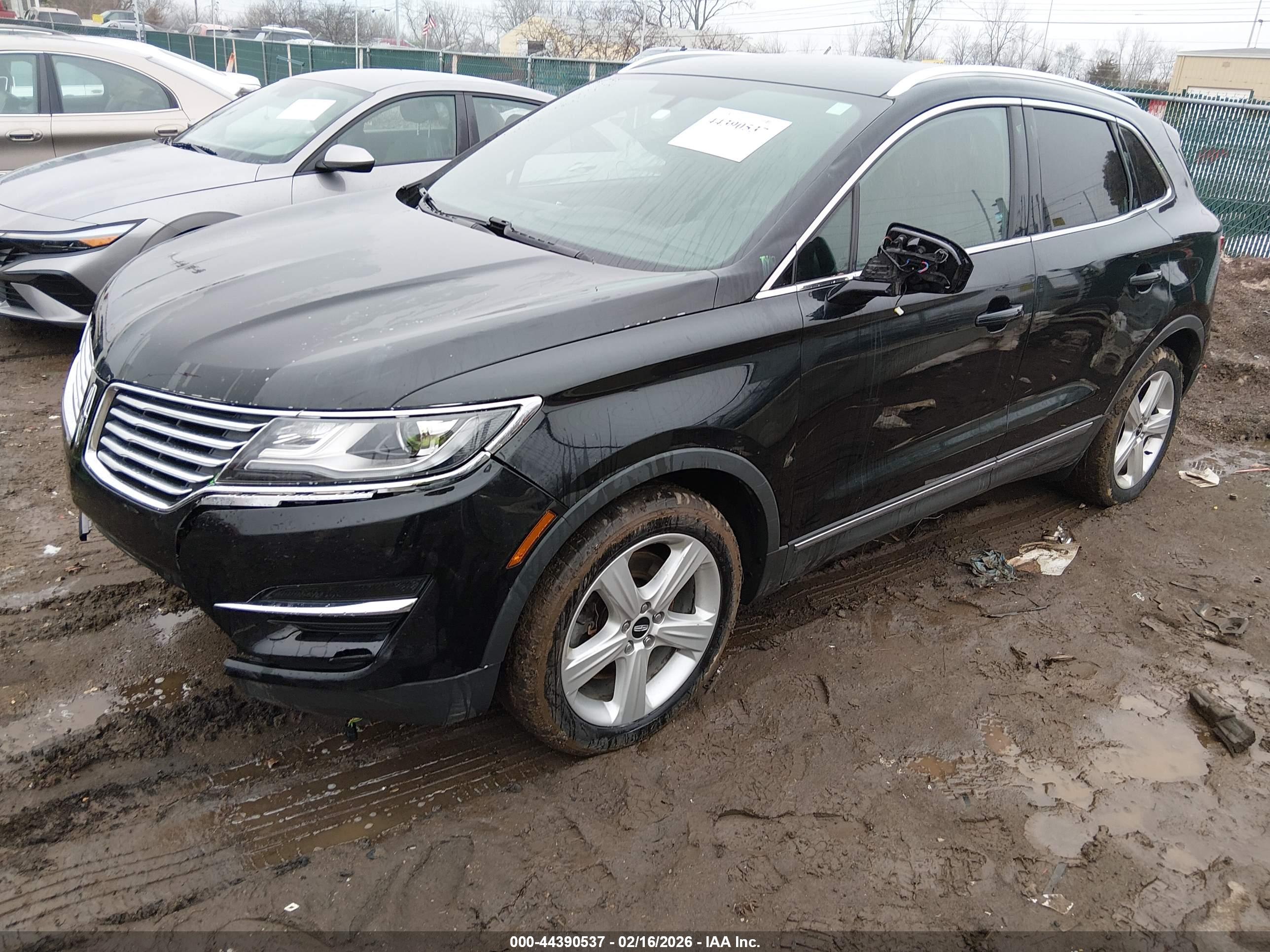 LINCOLN MKC image 2