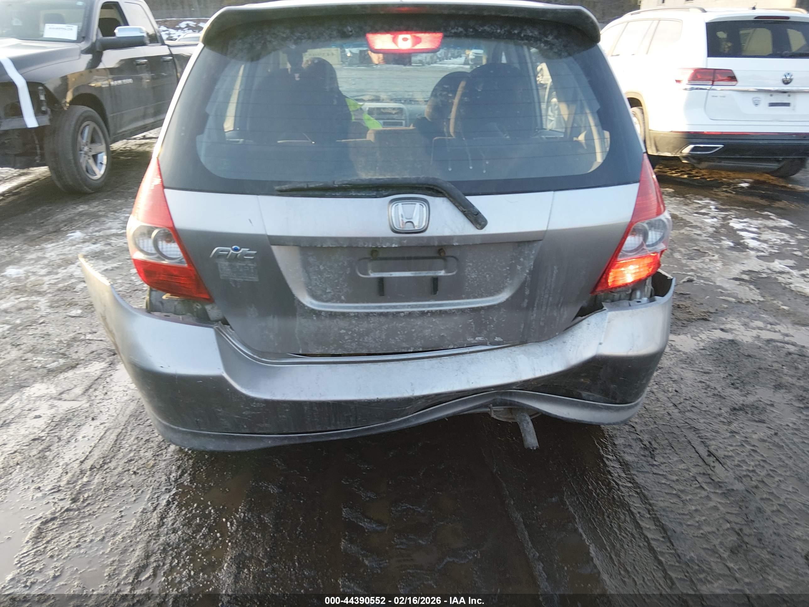 HONDA FIT image 6