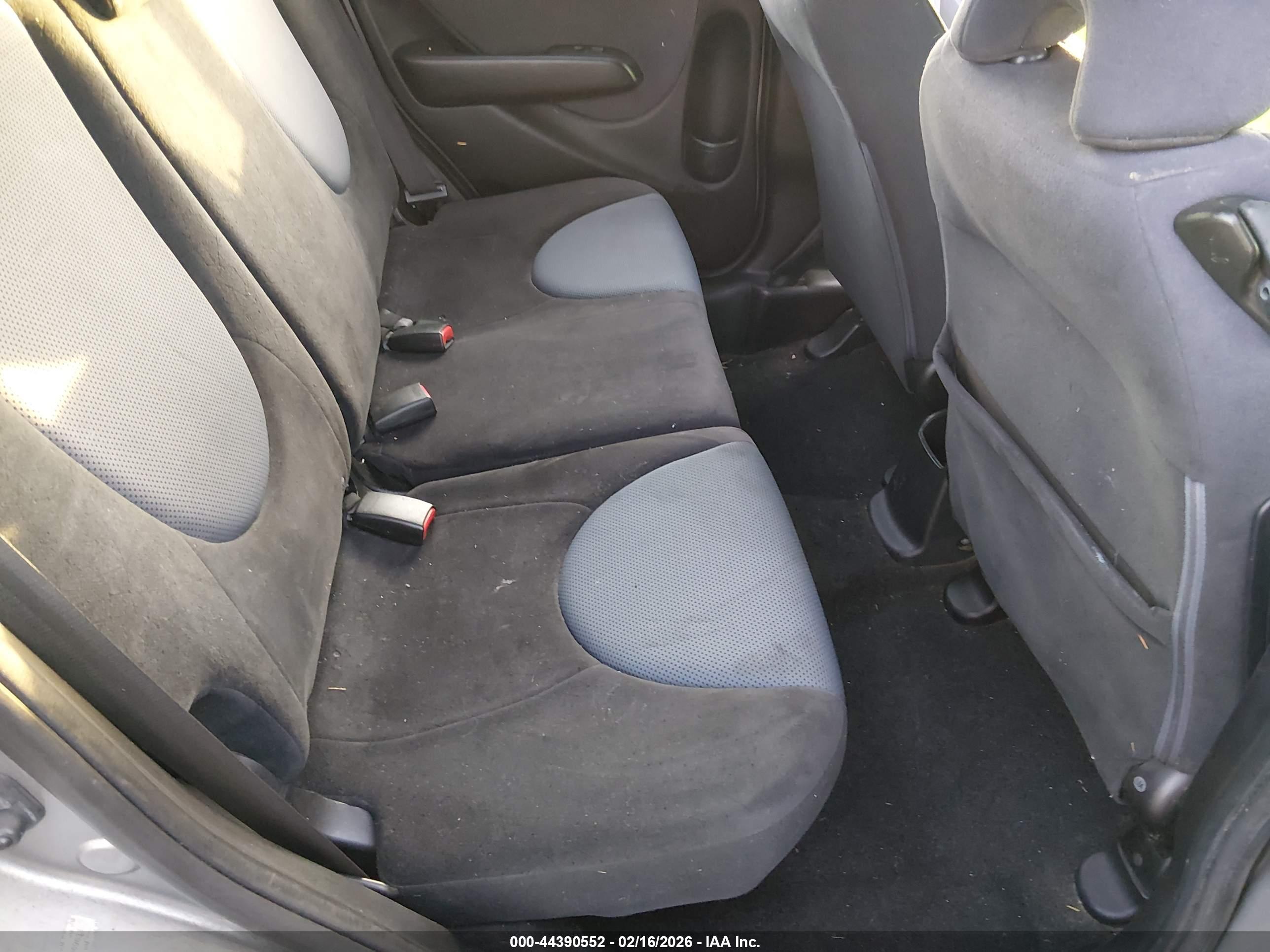 HONDA FIT image 8
