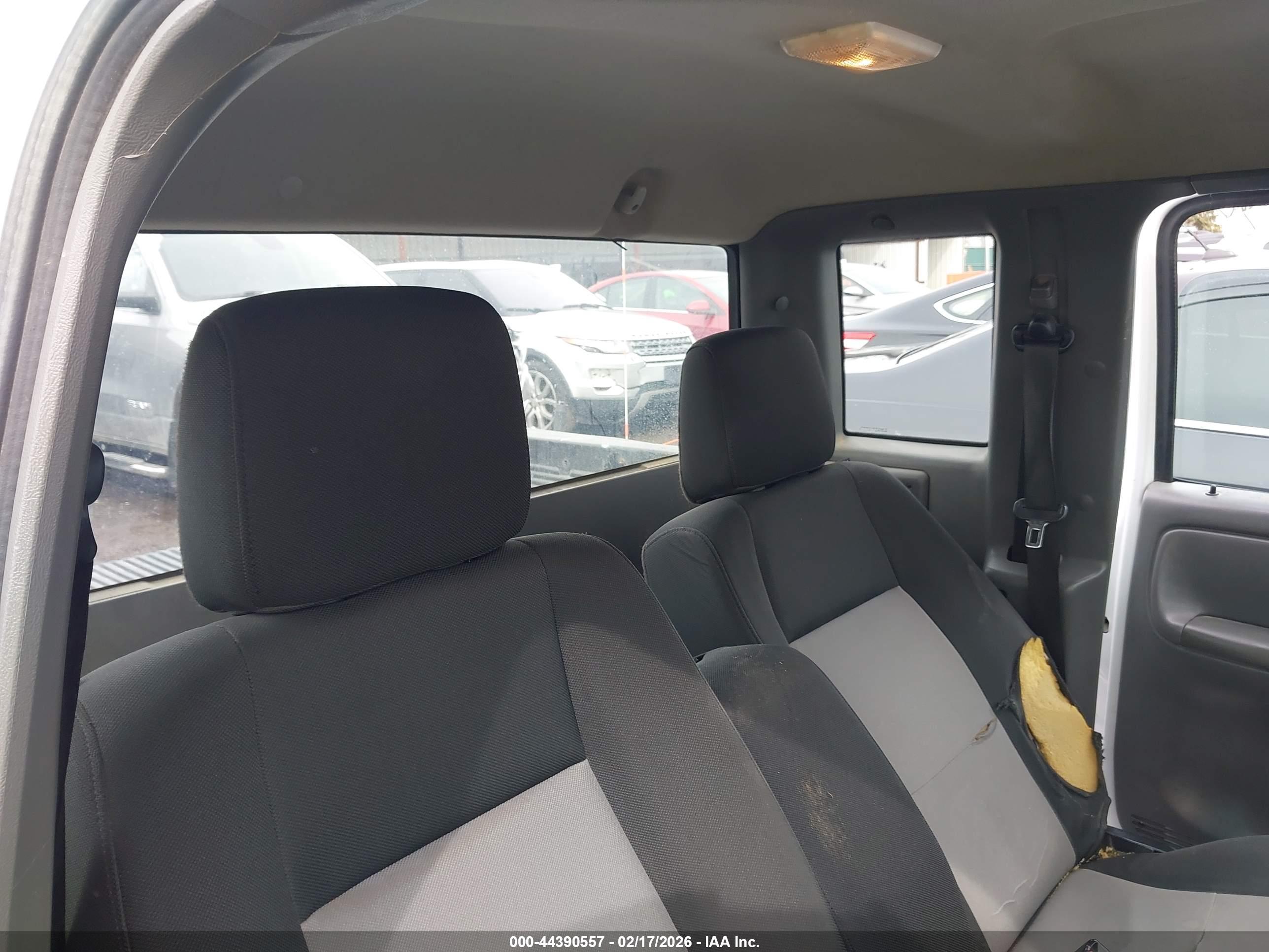 FORD RANGER image 8