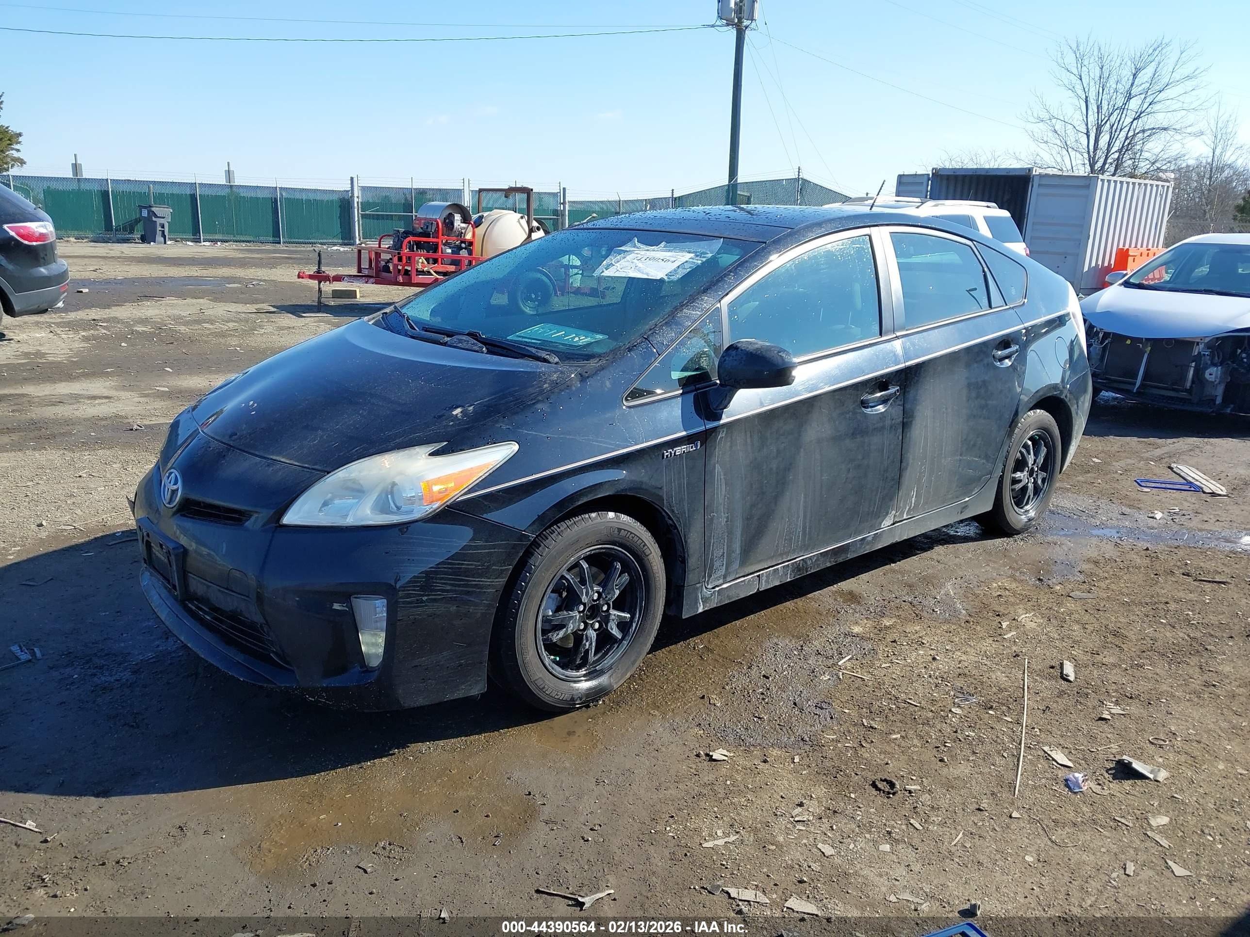 TOYOTA PRIUS image 2